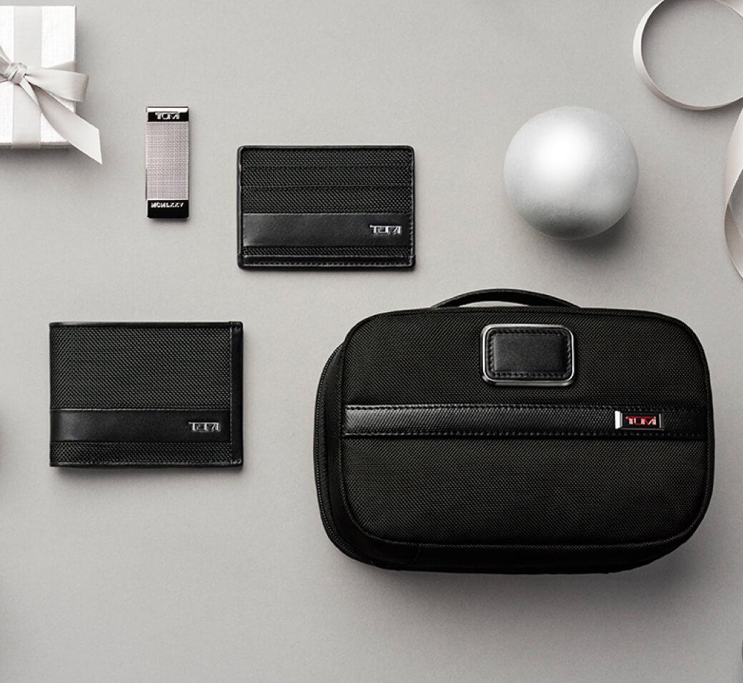 Gifts for Travelers: Best Travel Gift Ideas | Tumi US