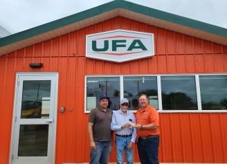 Congratulations Don Harris, winner of UFA’s Farmer’s Day contest in Bashaw!