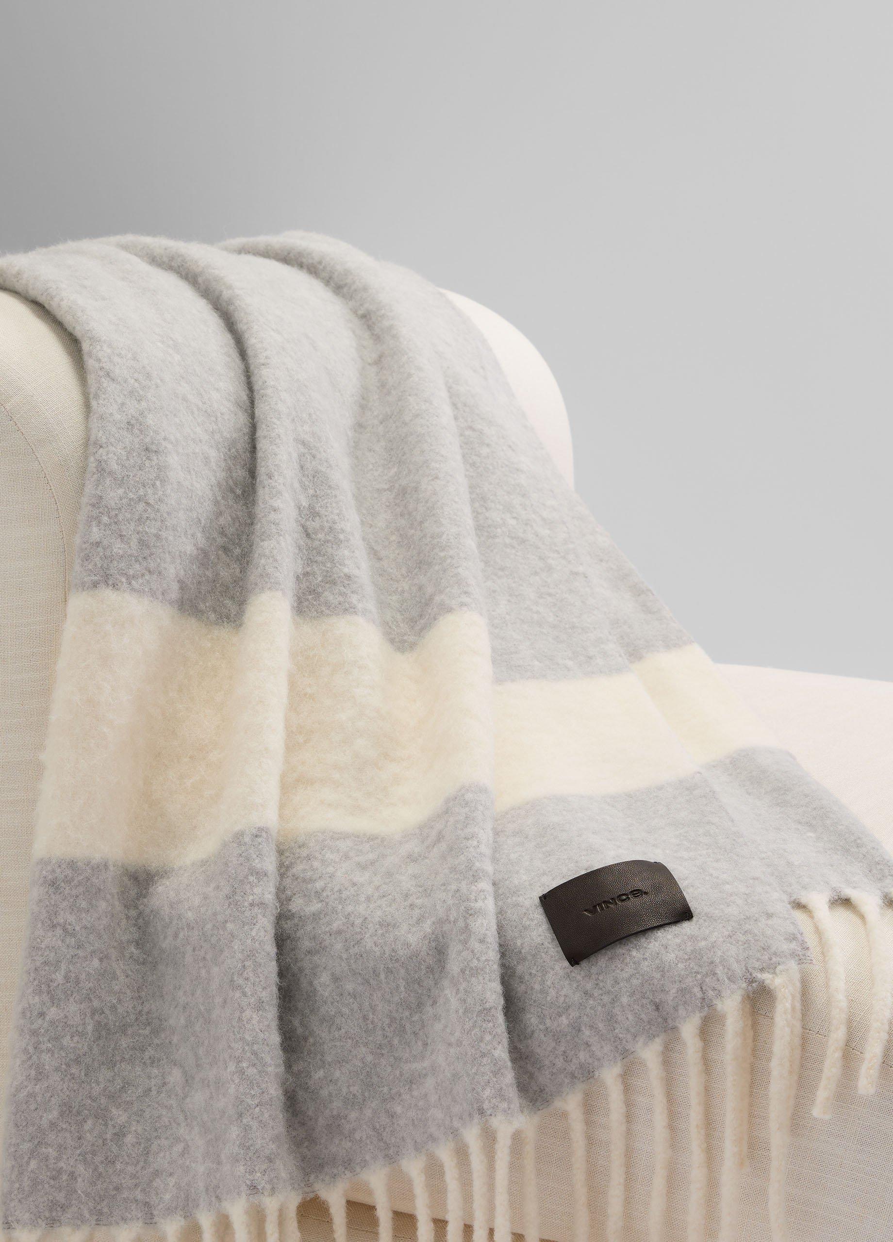 Brushed Alpaca-Blend Throw image number 4