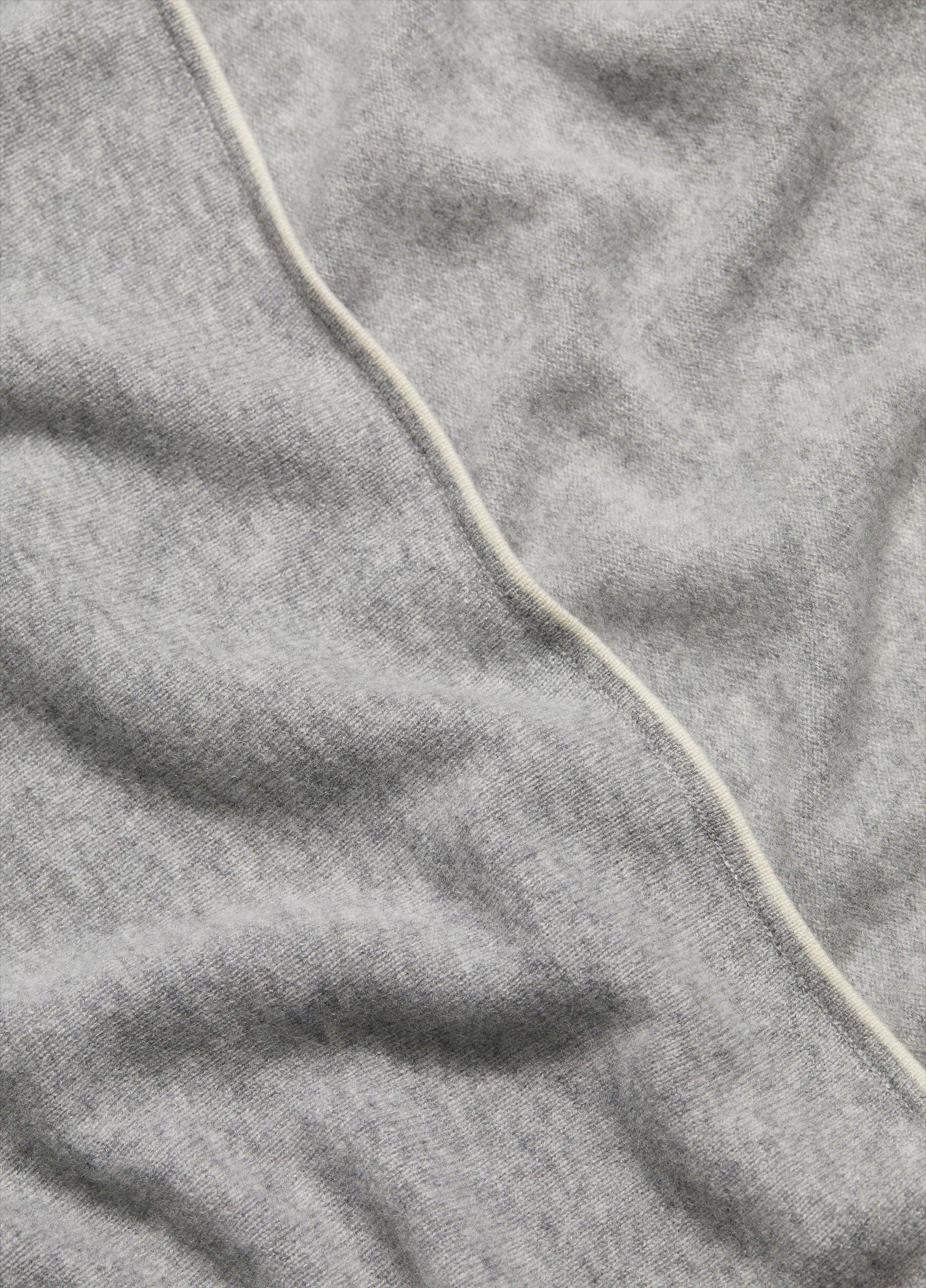 Tipped Jersey-Knit Cashmere Cape image number 2