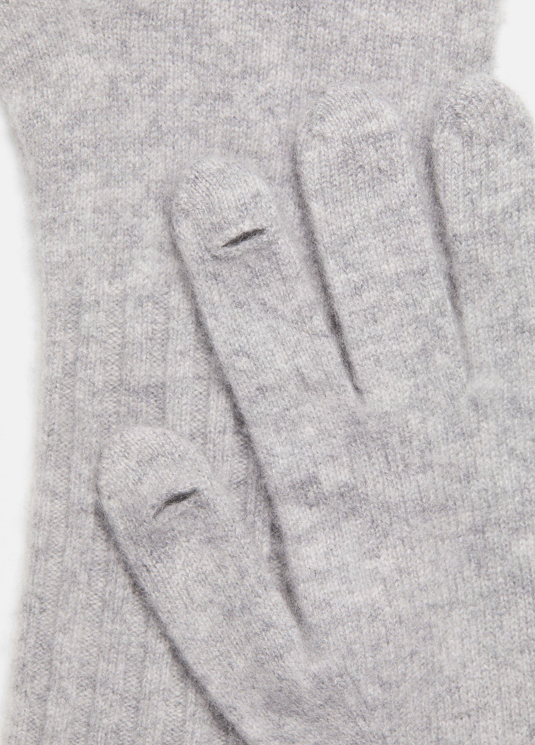 Plush Cashmere Gloves image number 1