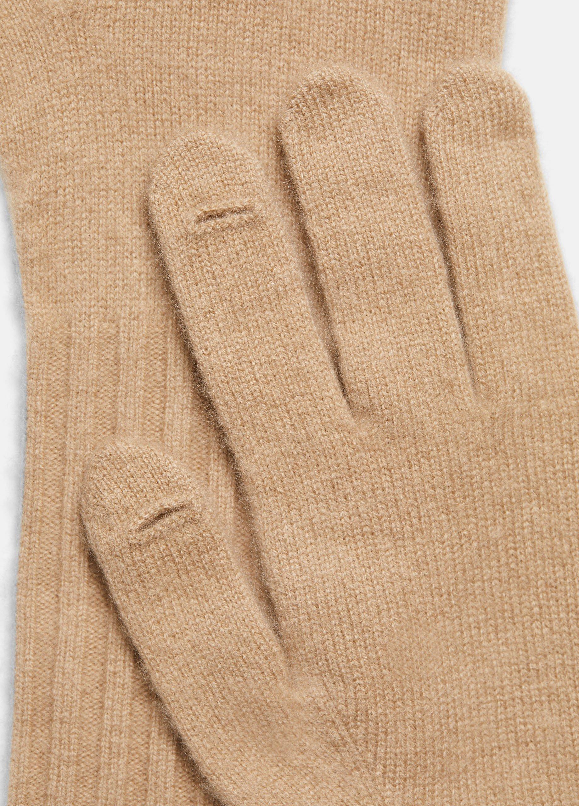 Plush Cashmere Gloves image number 1