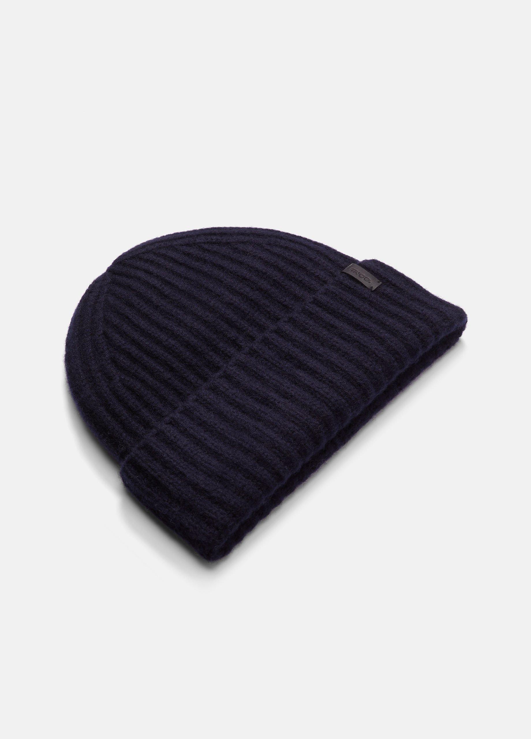 Plush Cashmere Chunky-Knit Beanie image number 1