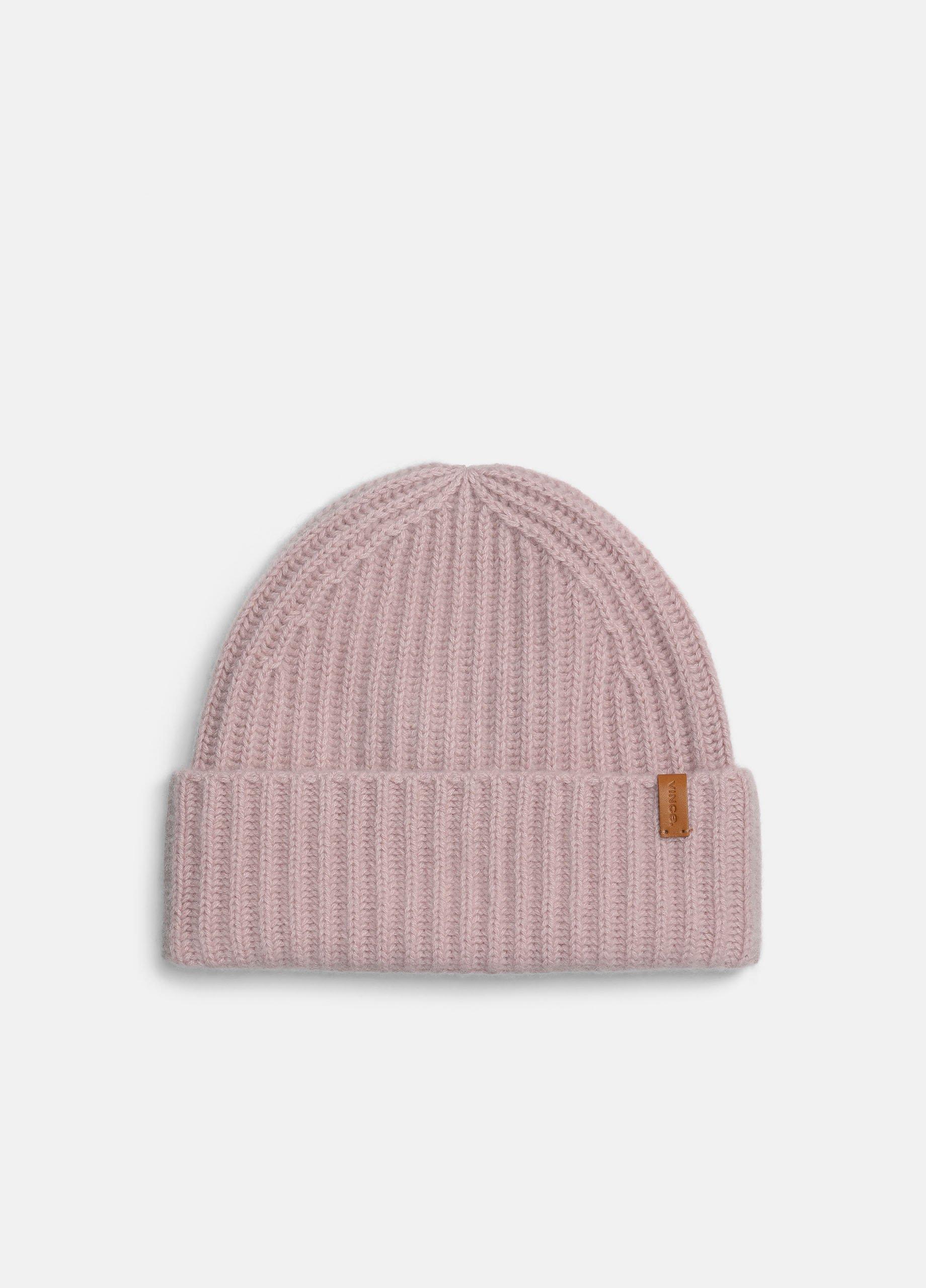 Plush Cashmere Chunky-Knit Beanie
