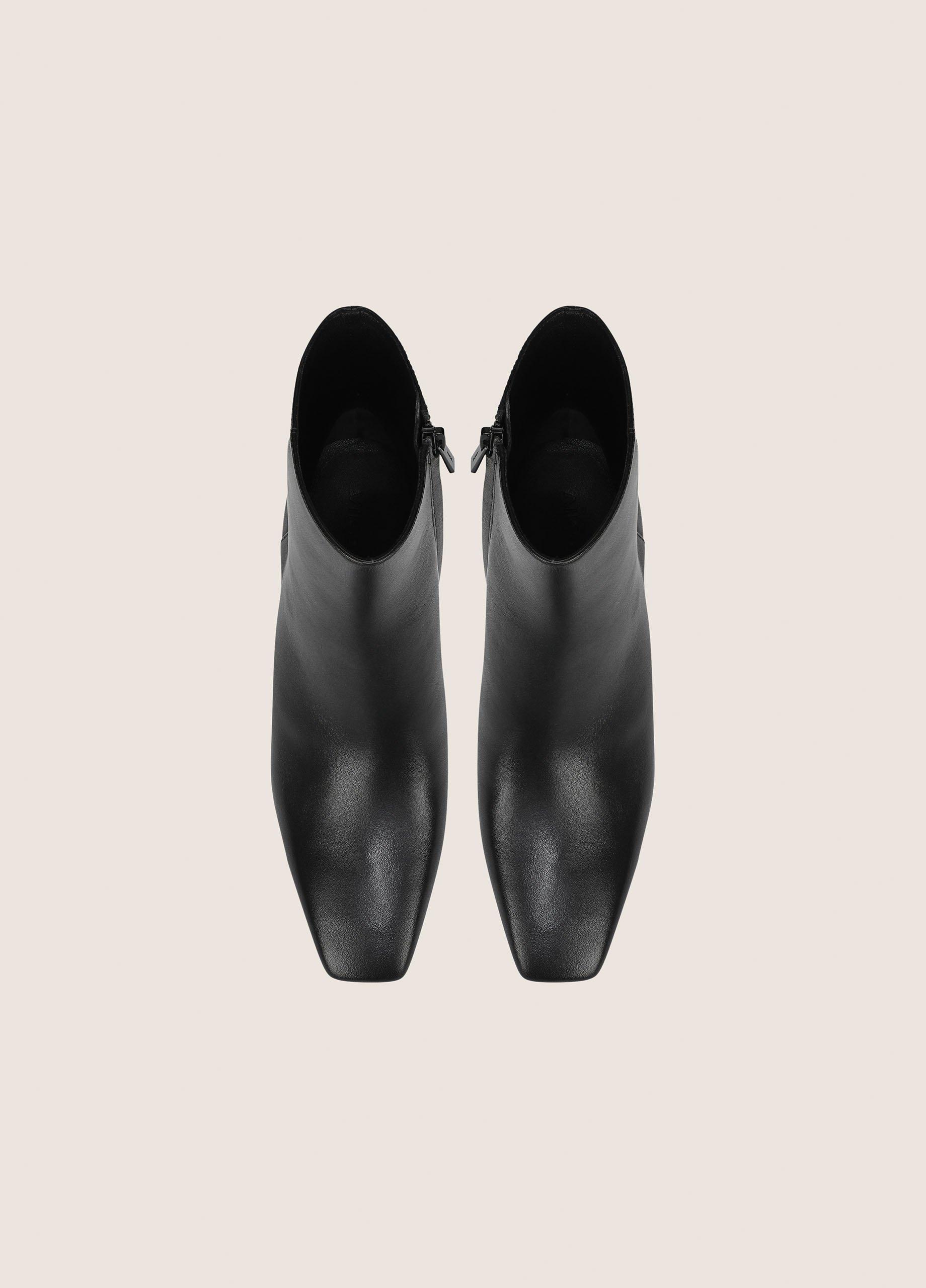 Lilith Leather Ankle Boot image number 3