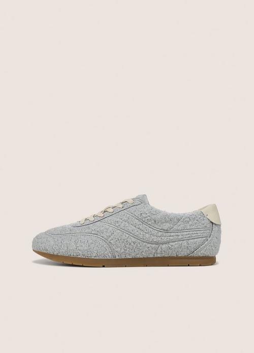 LA Boucl&eacute; Slip-On Runner Sneaker