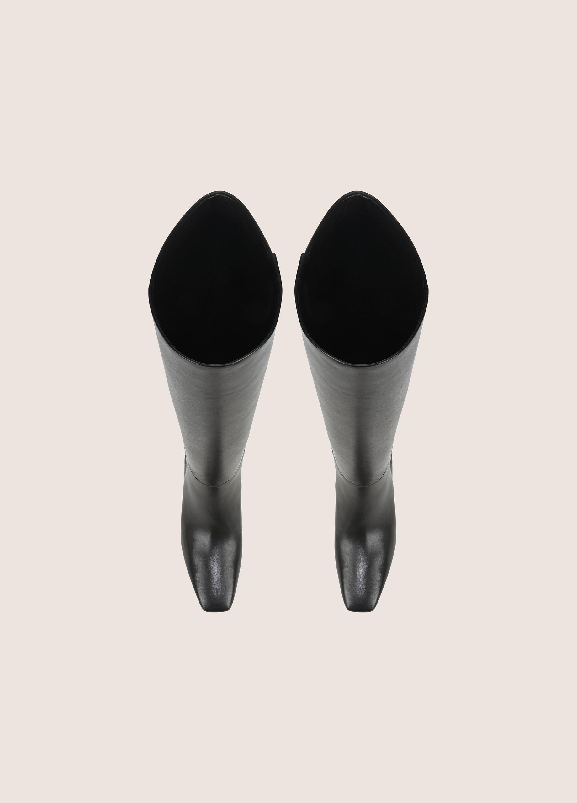 Lilith Leather Wide-Calf Knee Boot image number 3