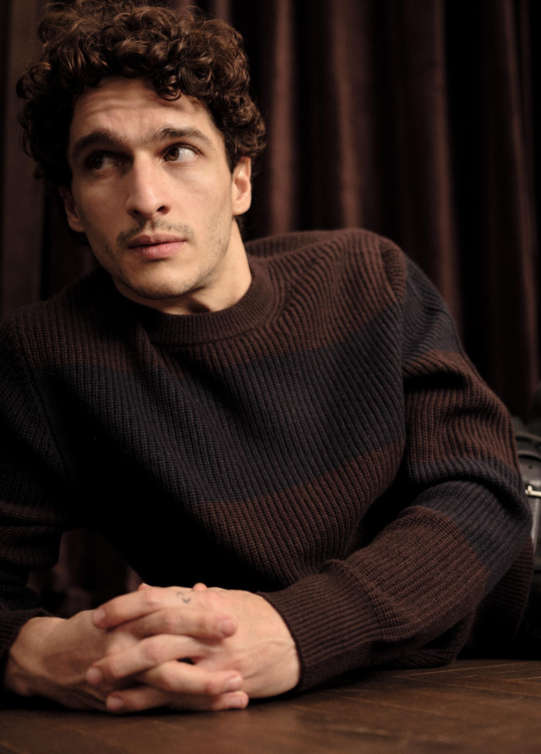 Striped Shaker-Stitch Wool-Cashmere Sweater image number 4