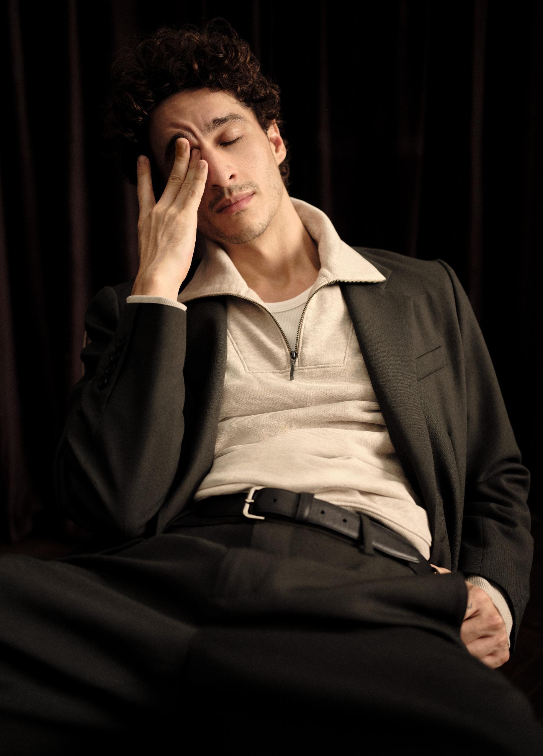 Cotton-Blend Mock Neck Quarter-Zip Pullover image number 4