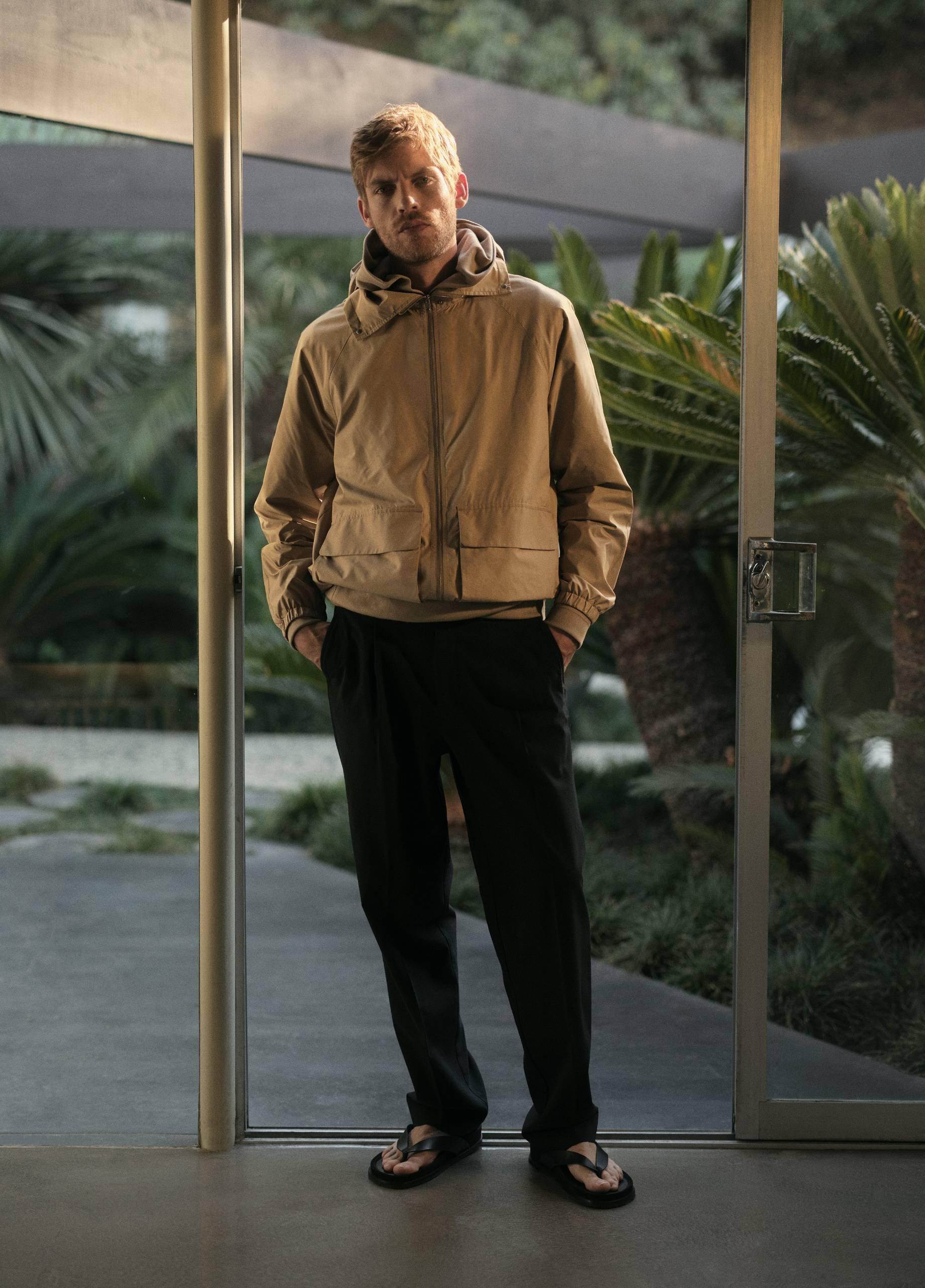 Lightweight Hooded Windbreaker image number 4