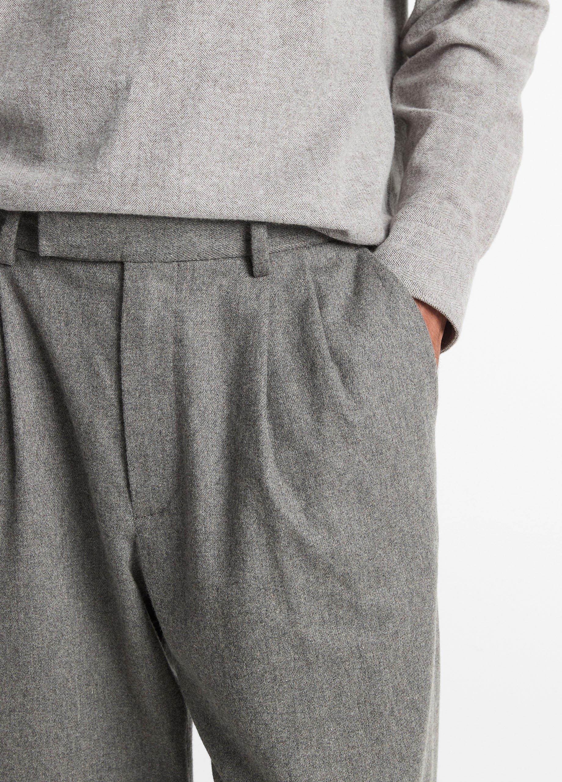 Italian Wool-Blend Flannel Double-Pleated Trouser image number 3