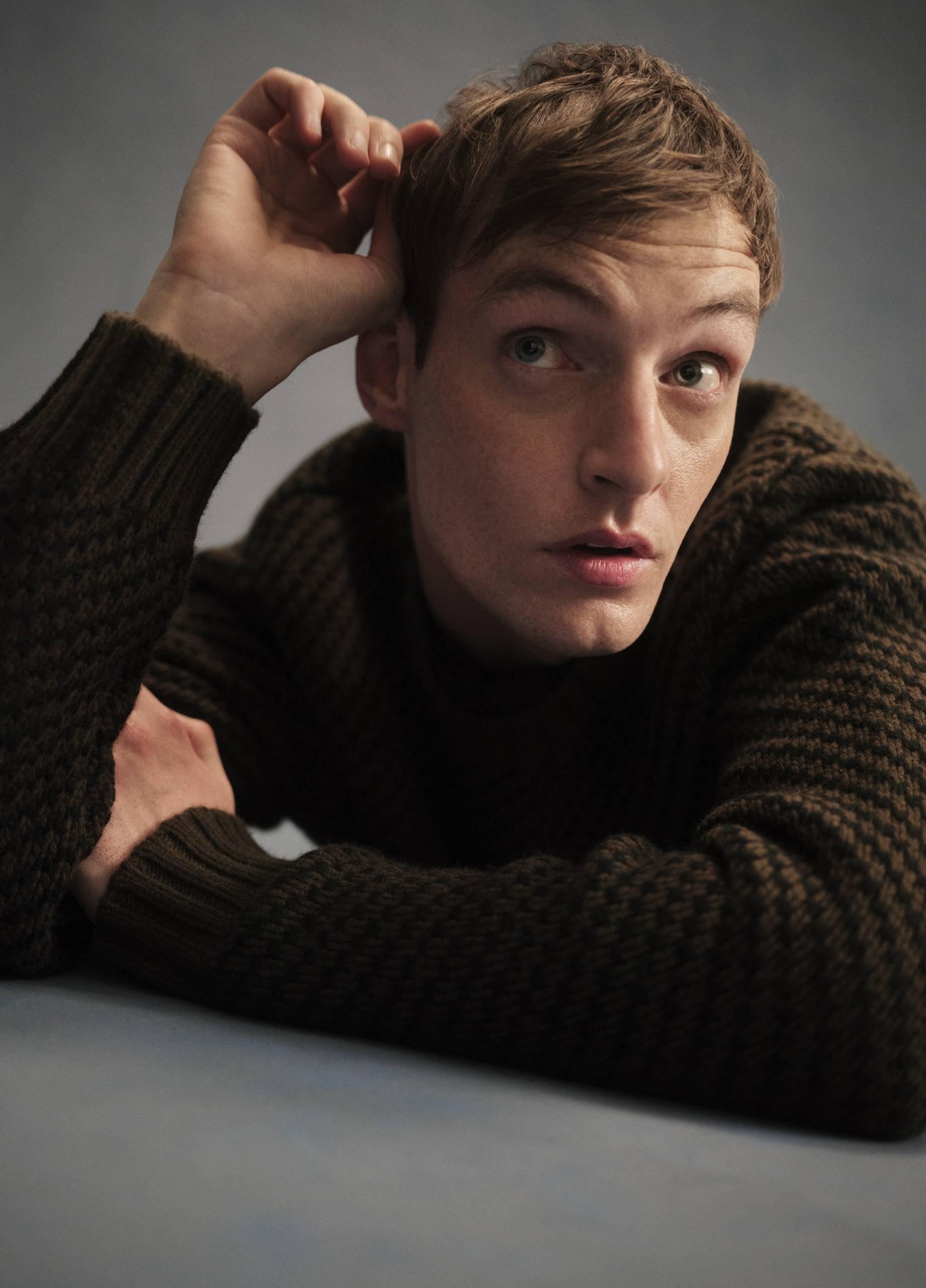 Birdseye Twill Wool-Cashmere Sweater image number 5