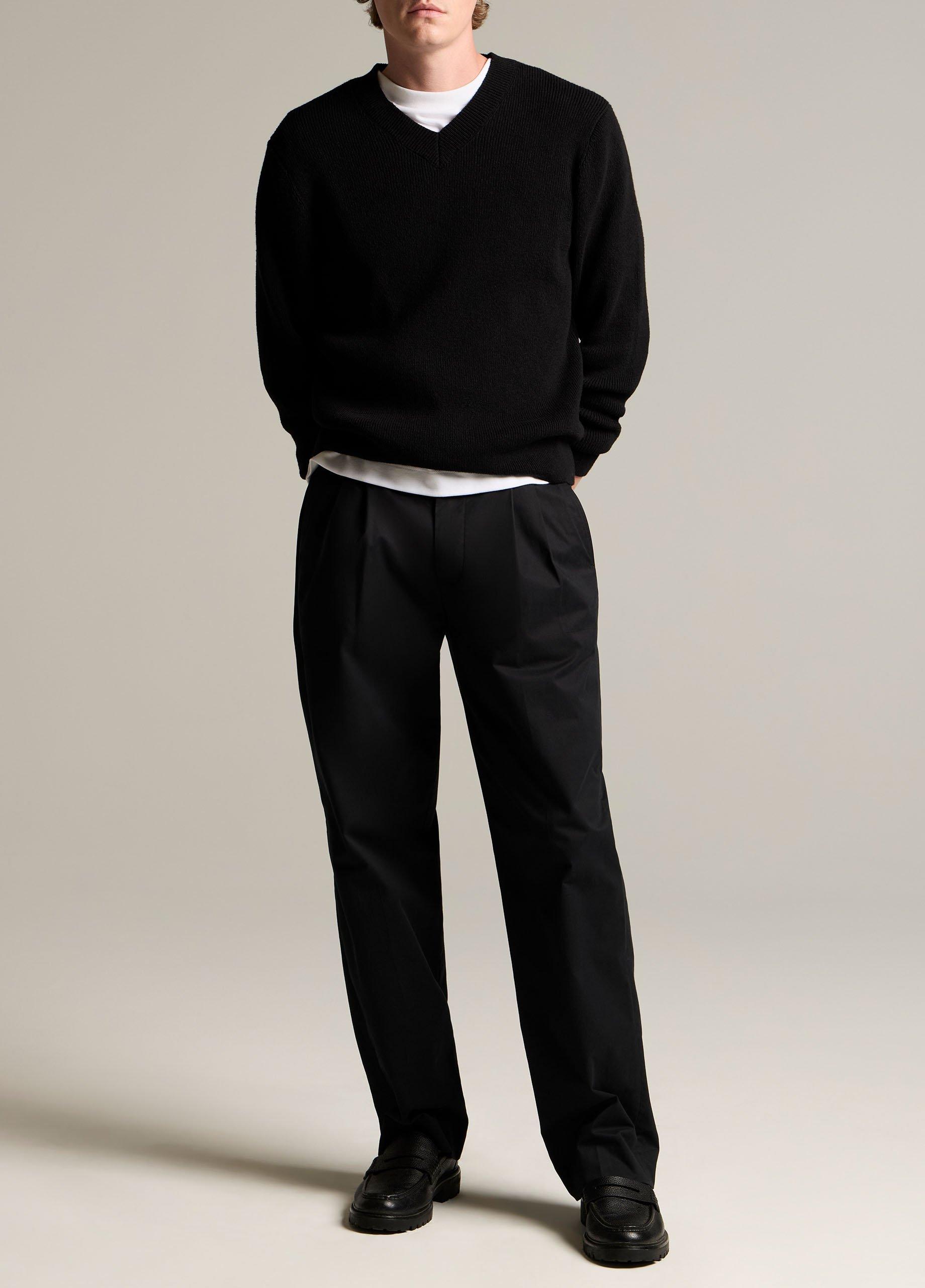Ribbed Italian Cotton-Blend V-Neck Sweater image number 3