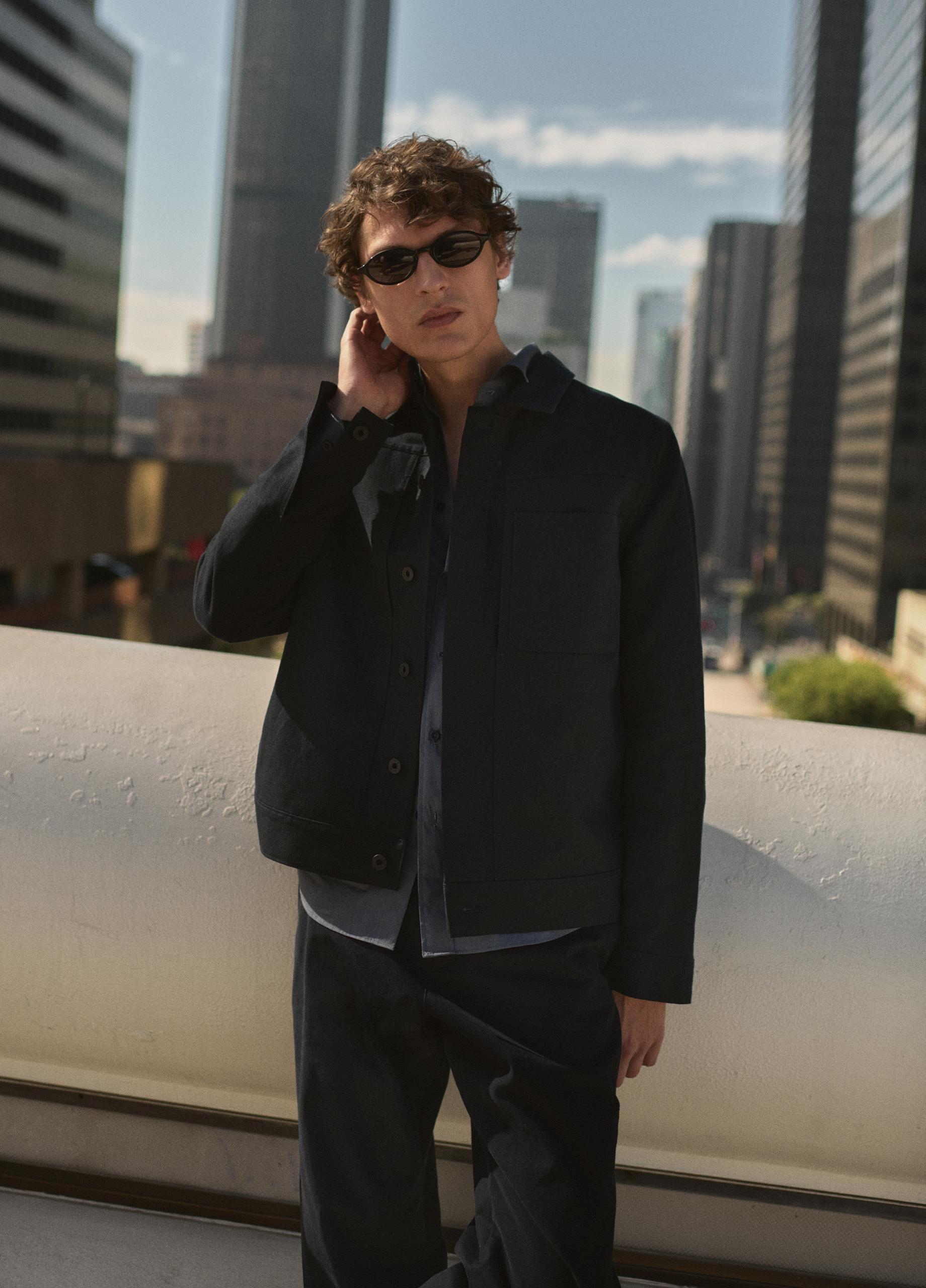 Cotton-Linen Trucker Jacket image number 4