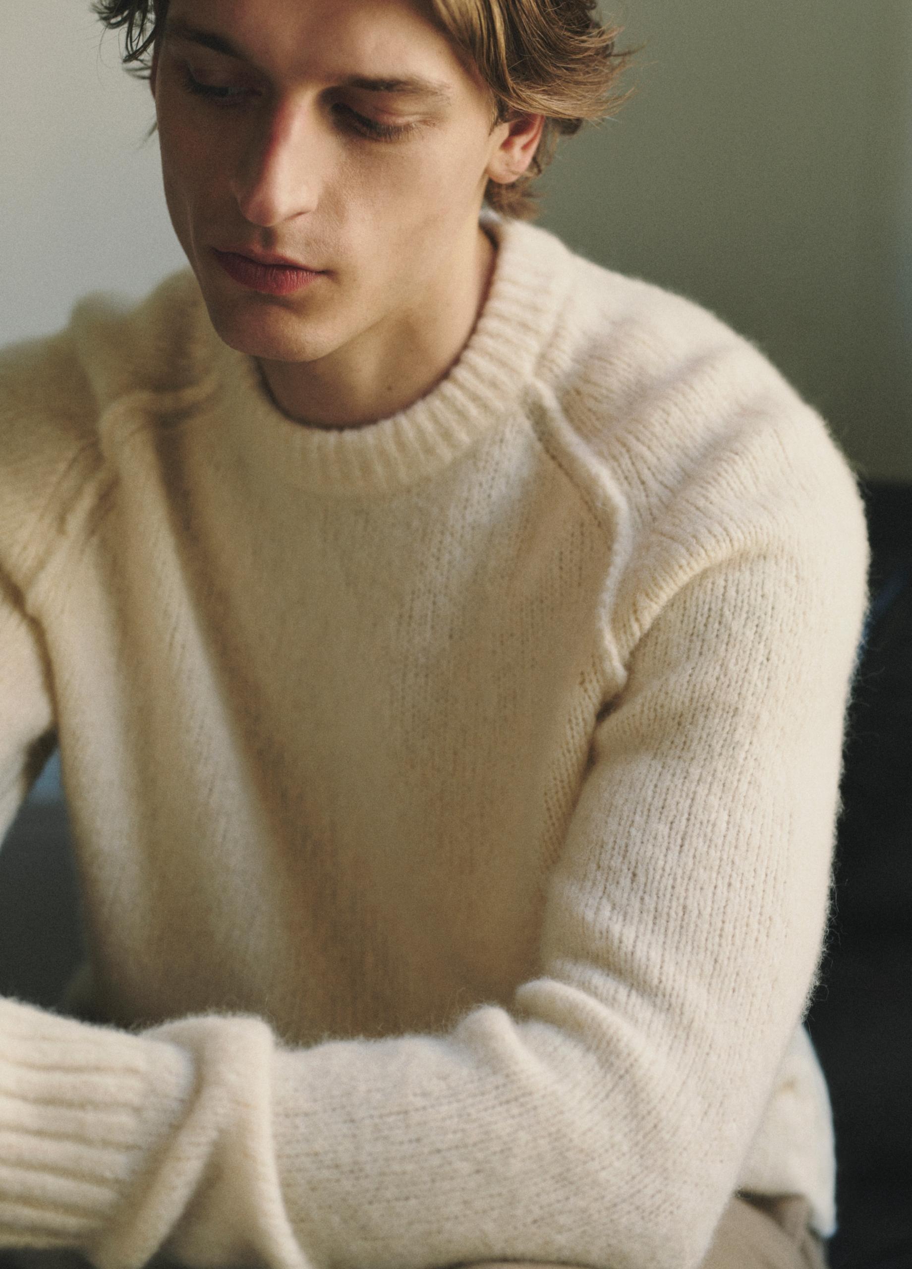 Wool & Alpaca-Blend Saddle-Shoulder Sweater image number 5