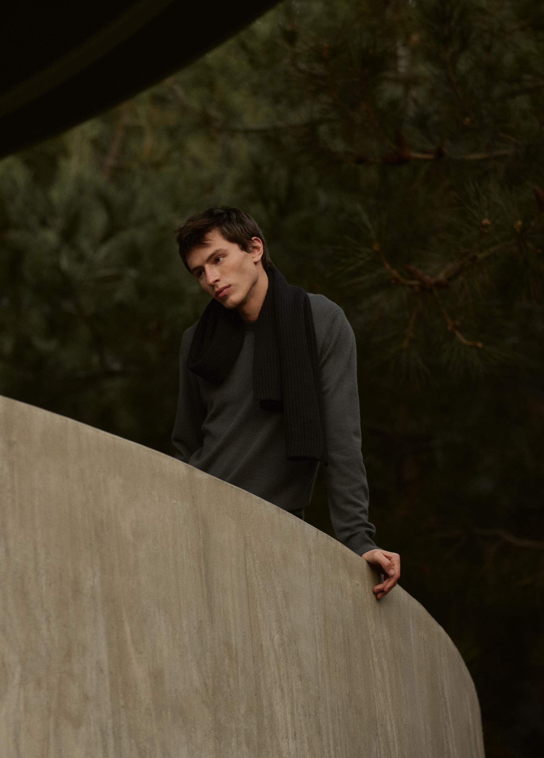 Cashmere Crew Neck Sweater image number 4