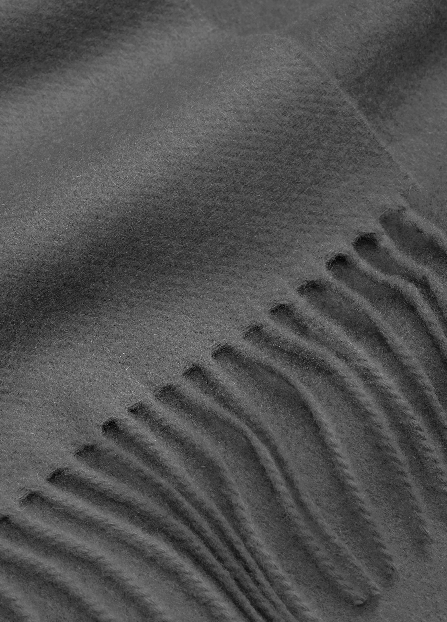 Double-Face Cashmere Scarf image number 1