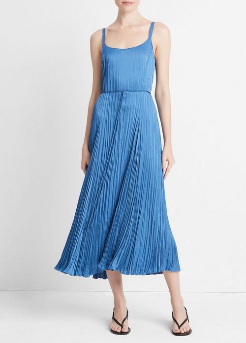 Best Velvet Dresses 2021: 16 Velvet Dresses at Saks, Vince, and More