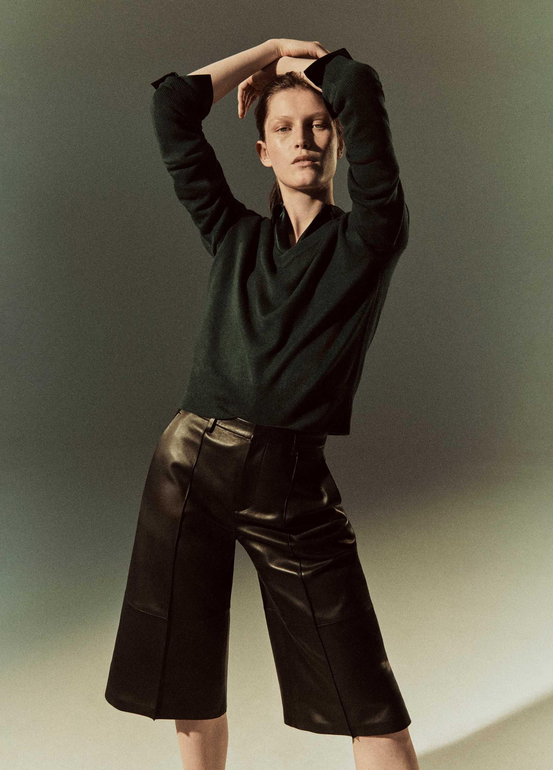 Cashmere Casual V-Neck Sweater image number 4