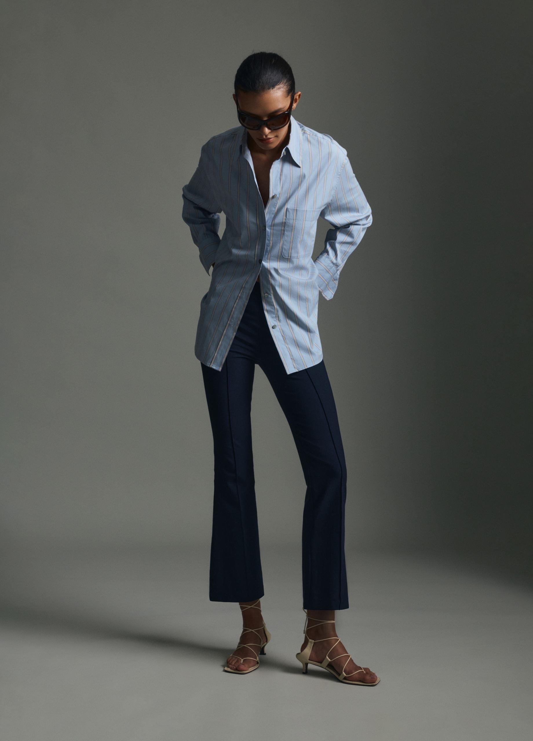 Niki Mid-Rise Pintuck Crop Flare Pant image number 4