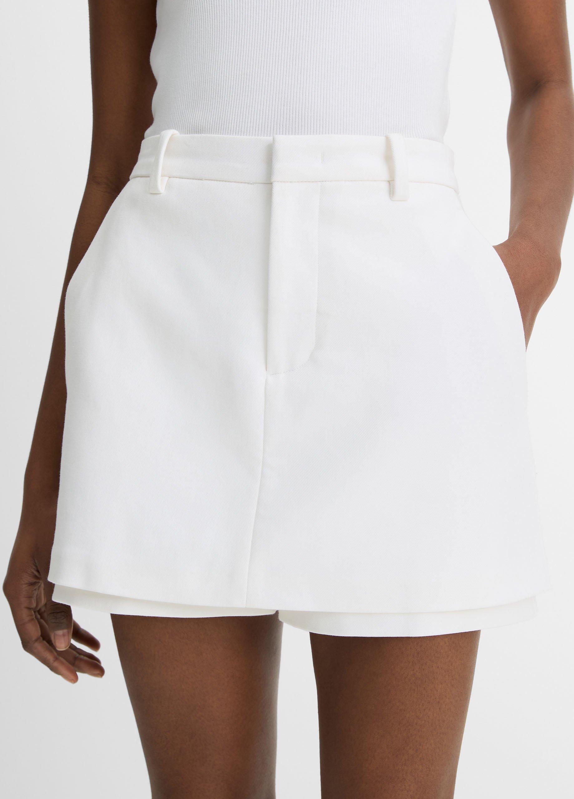 ショートパンツ TAGLIATORE Woman Short Ivory BEFFIE340205 EX821 Tailored Italian Cotton Skort in Dresses & Skirts | Vince