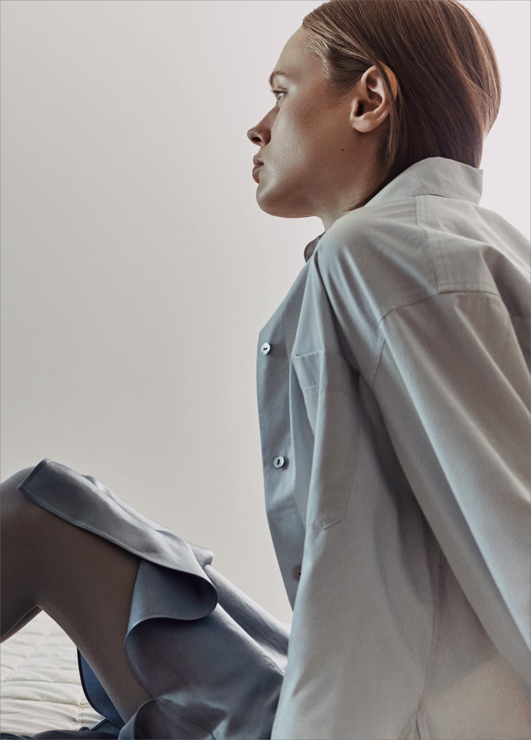 Cotton Cropped Button-Front Shirt&nbsp; image number 4