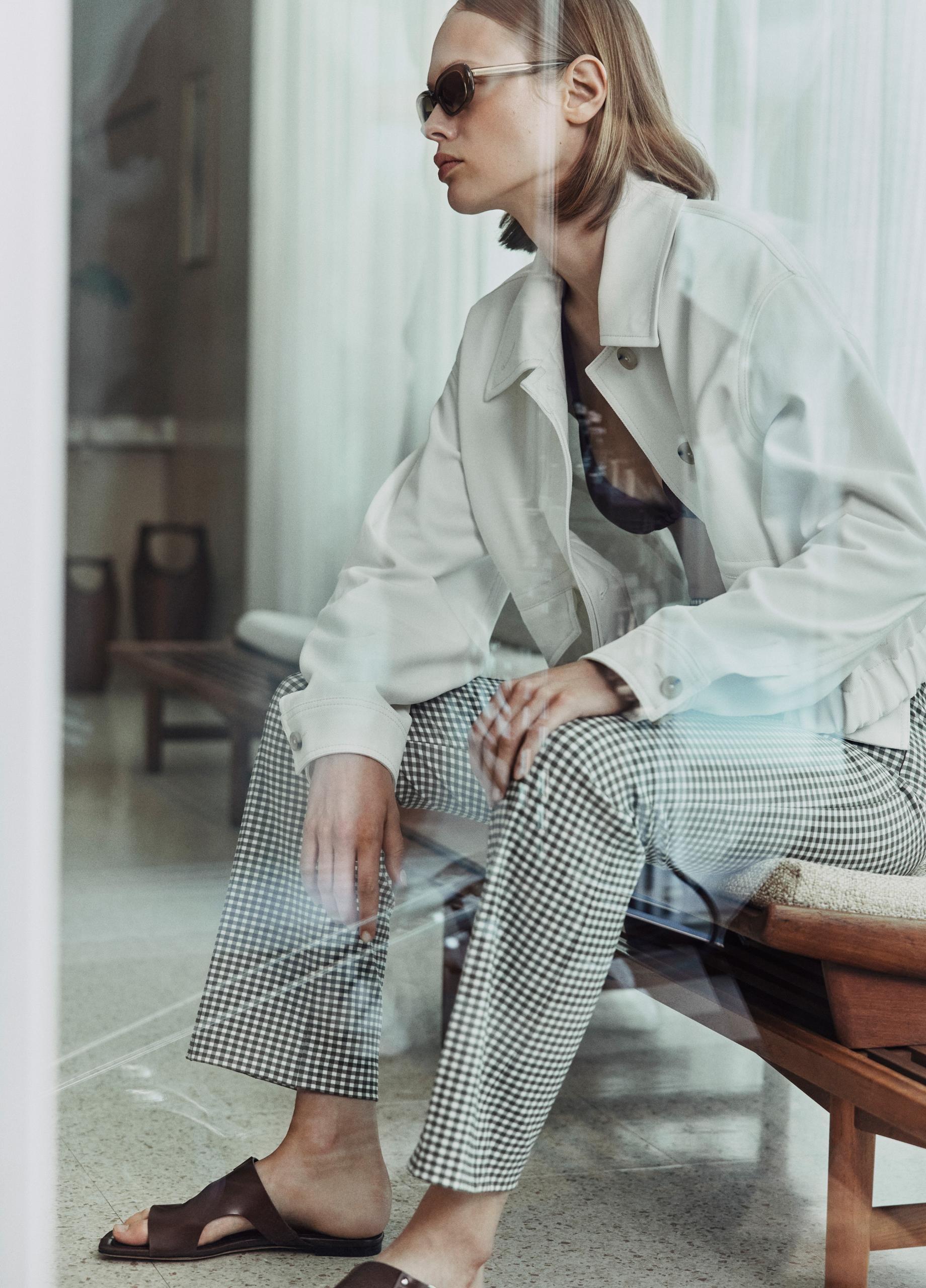 Niki Gingham Mid-Rise Crop Flare Pant image number 3