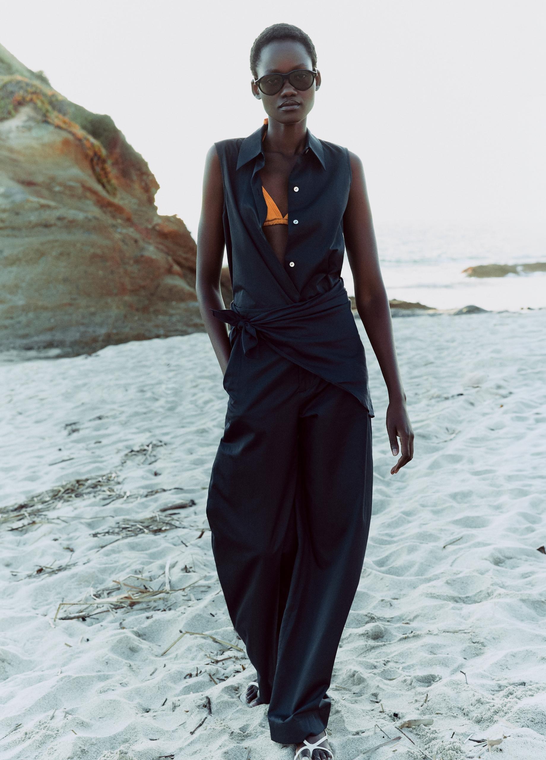 Cotton Relaxed Sleeveless Button-Front Shirt image number 4