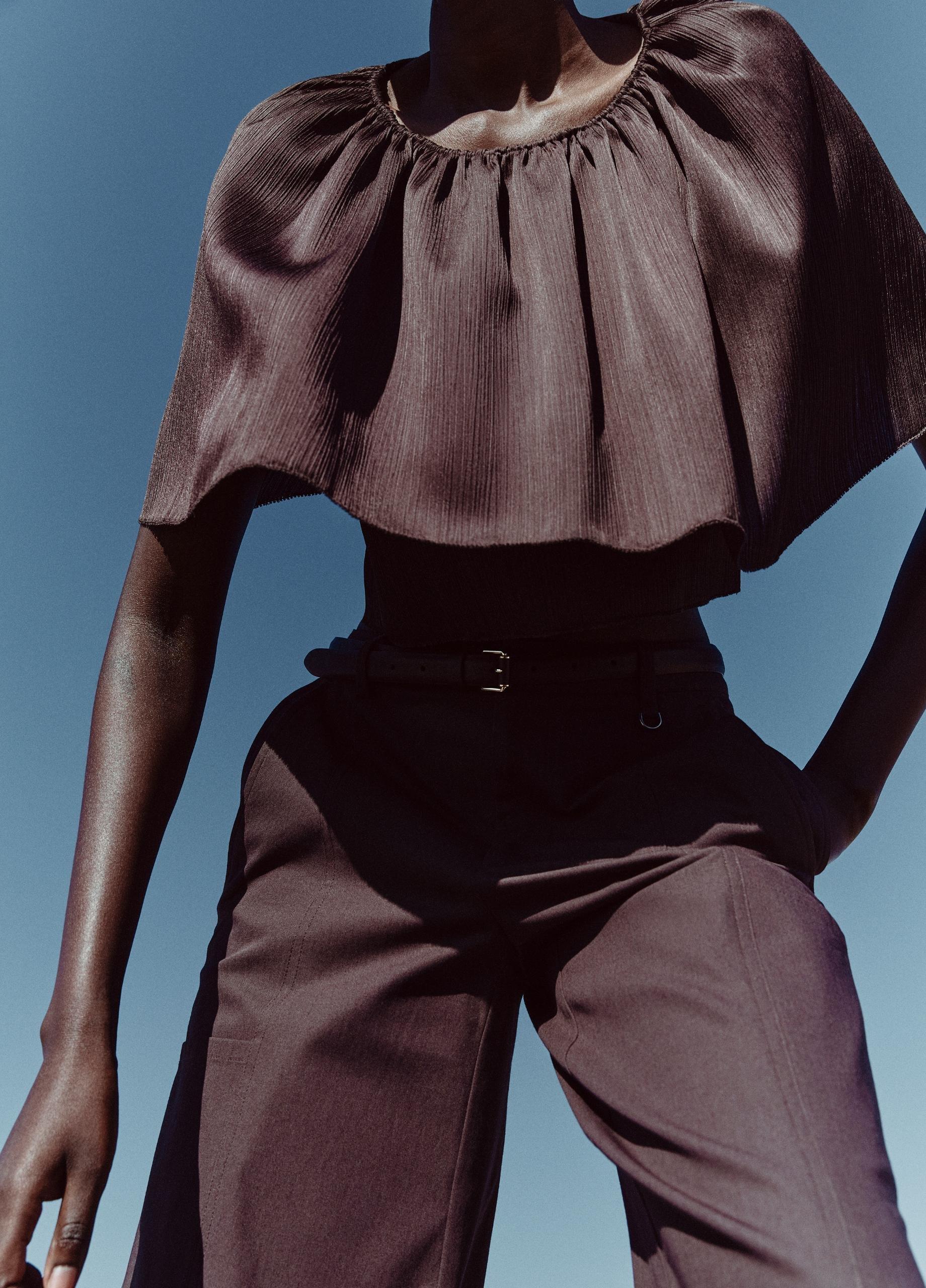 Convertible Pliss&eacute; Cape Top image number 5