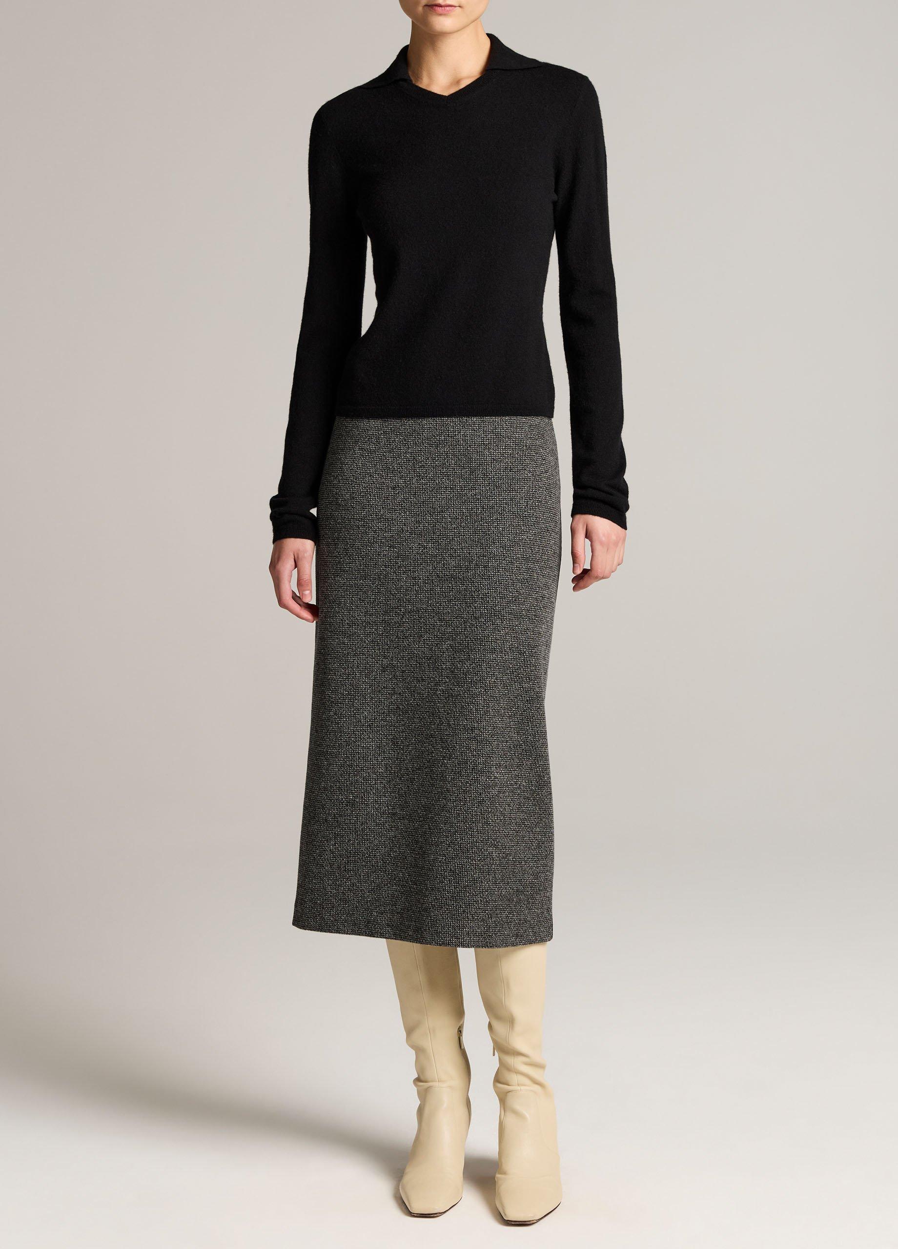 Merino Wool & Cashmere-Blend High V-Neck Polo Sweater image number 3