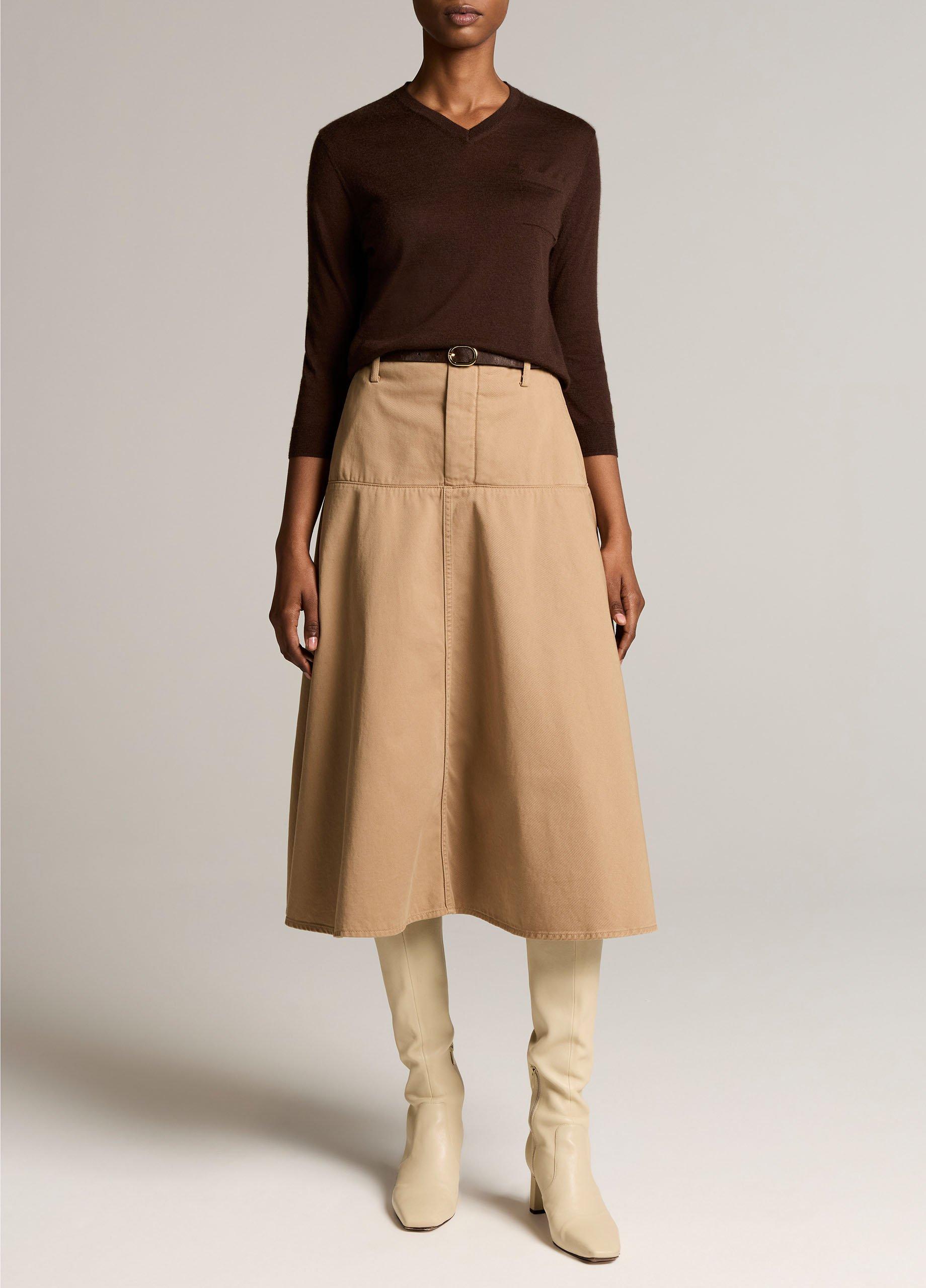 Cashmere-Silk Pocket V-Neck Sweater image number 3