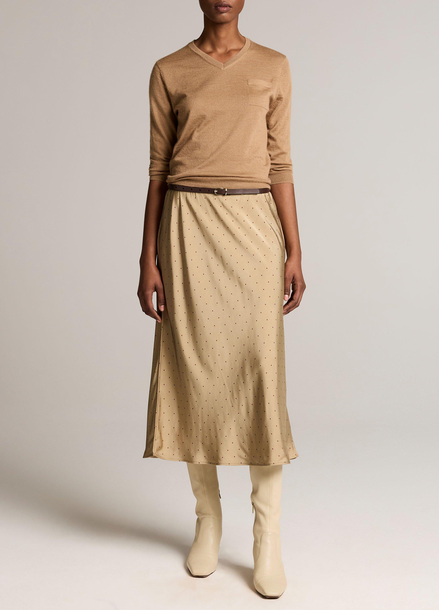 Cashmere-Silk Pocket V-Neck Sweater image number 3
