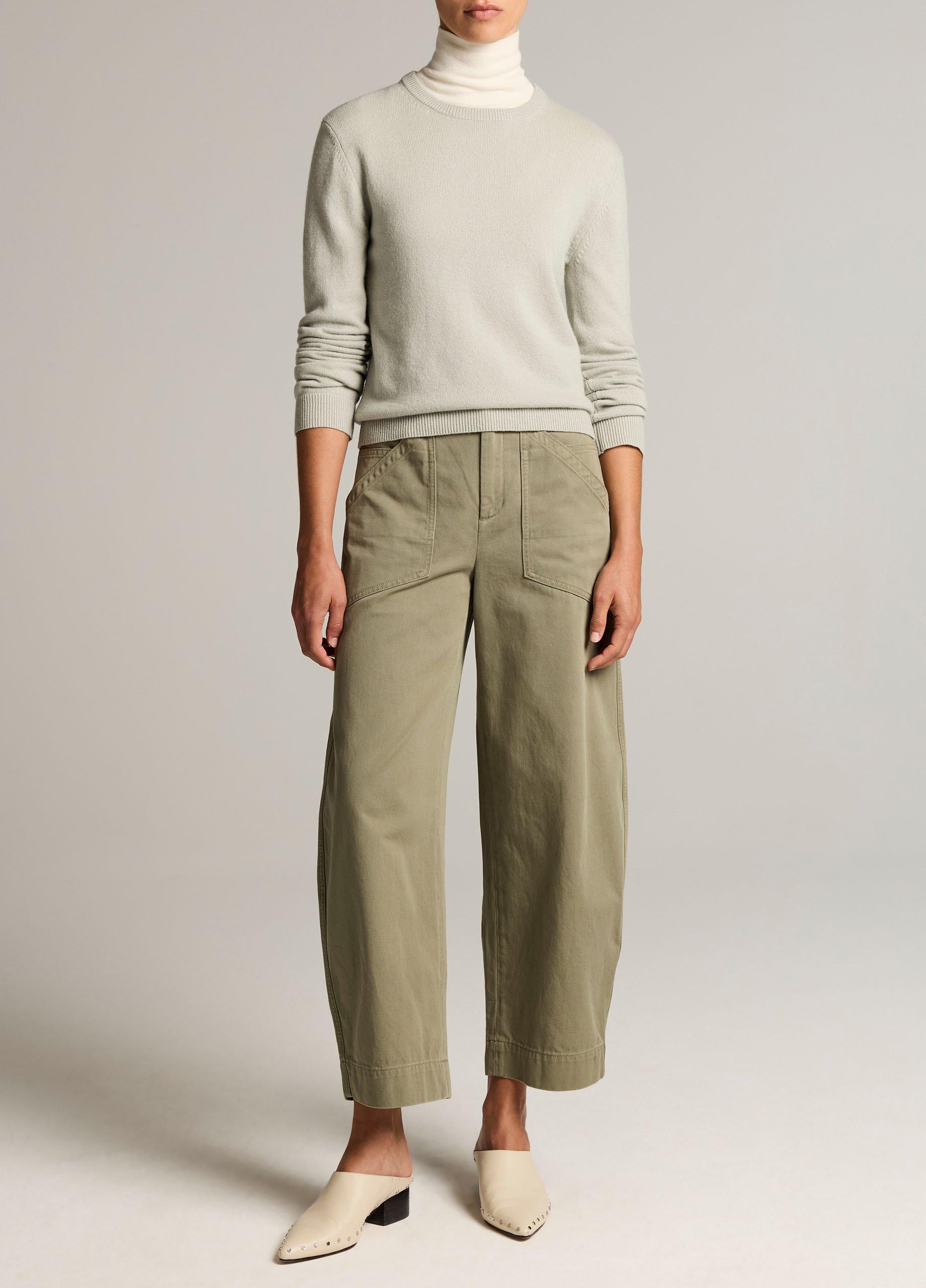 Cashmere Classic Crew Neck Sweater image number 3