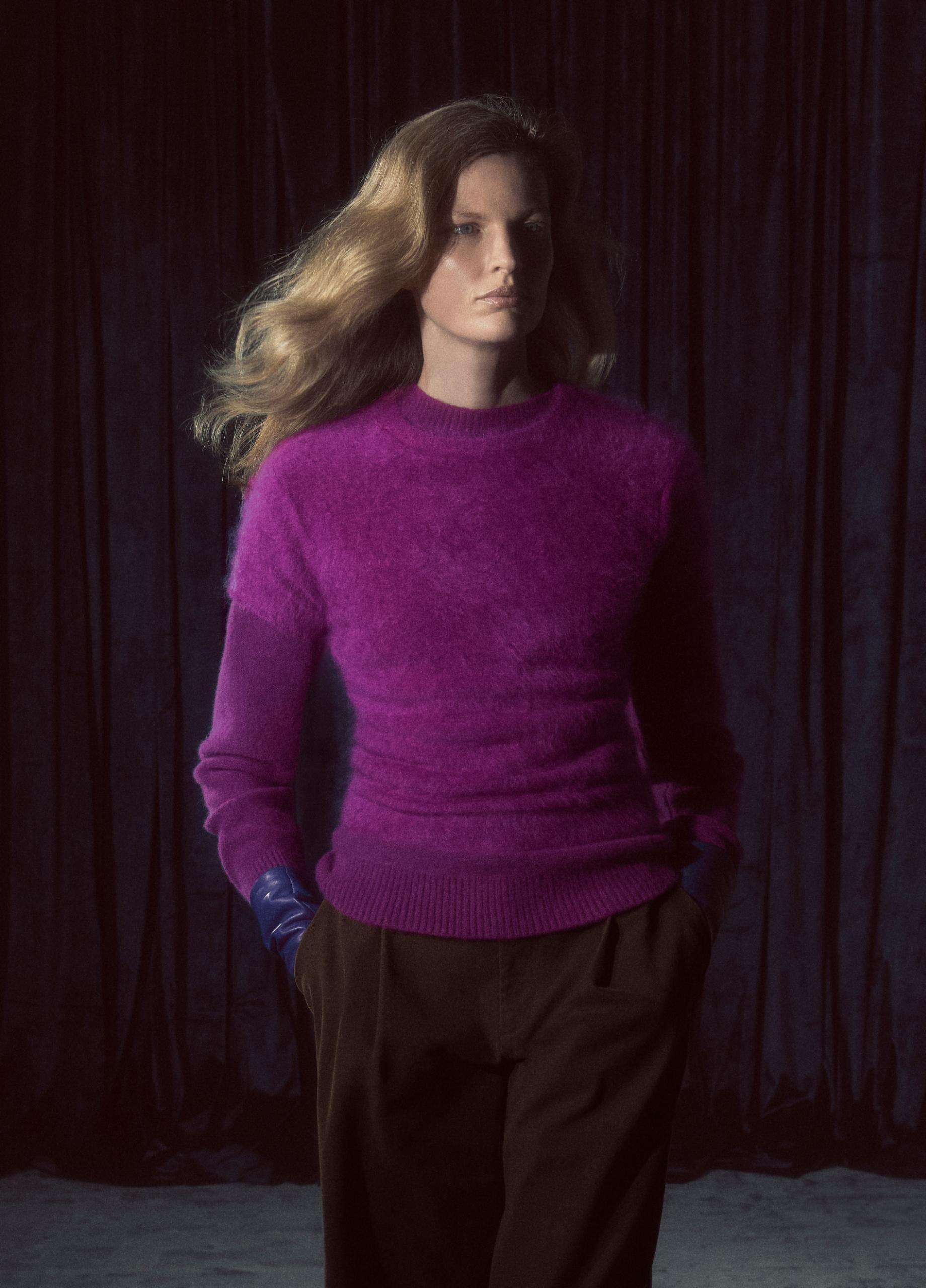 Brushed Cashmere Short-Sleeve Sweater image number 4