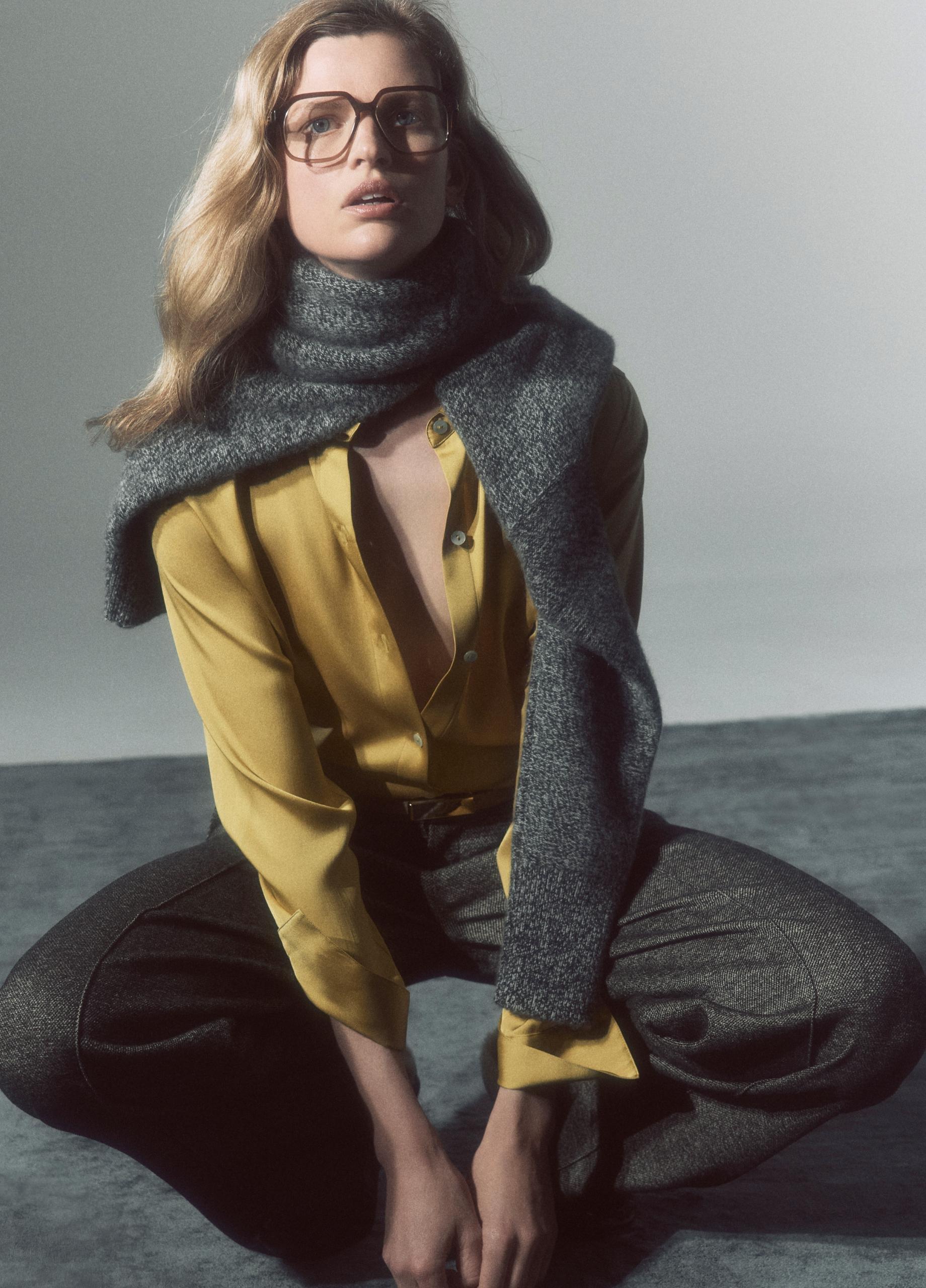 High-Rise Wool-Blend Pintuck Wide-Leg Trouser image number 4