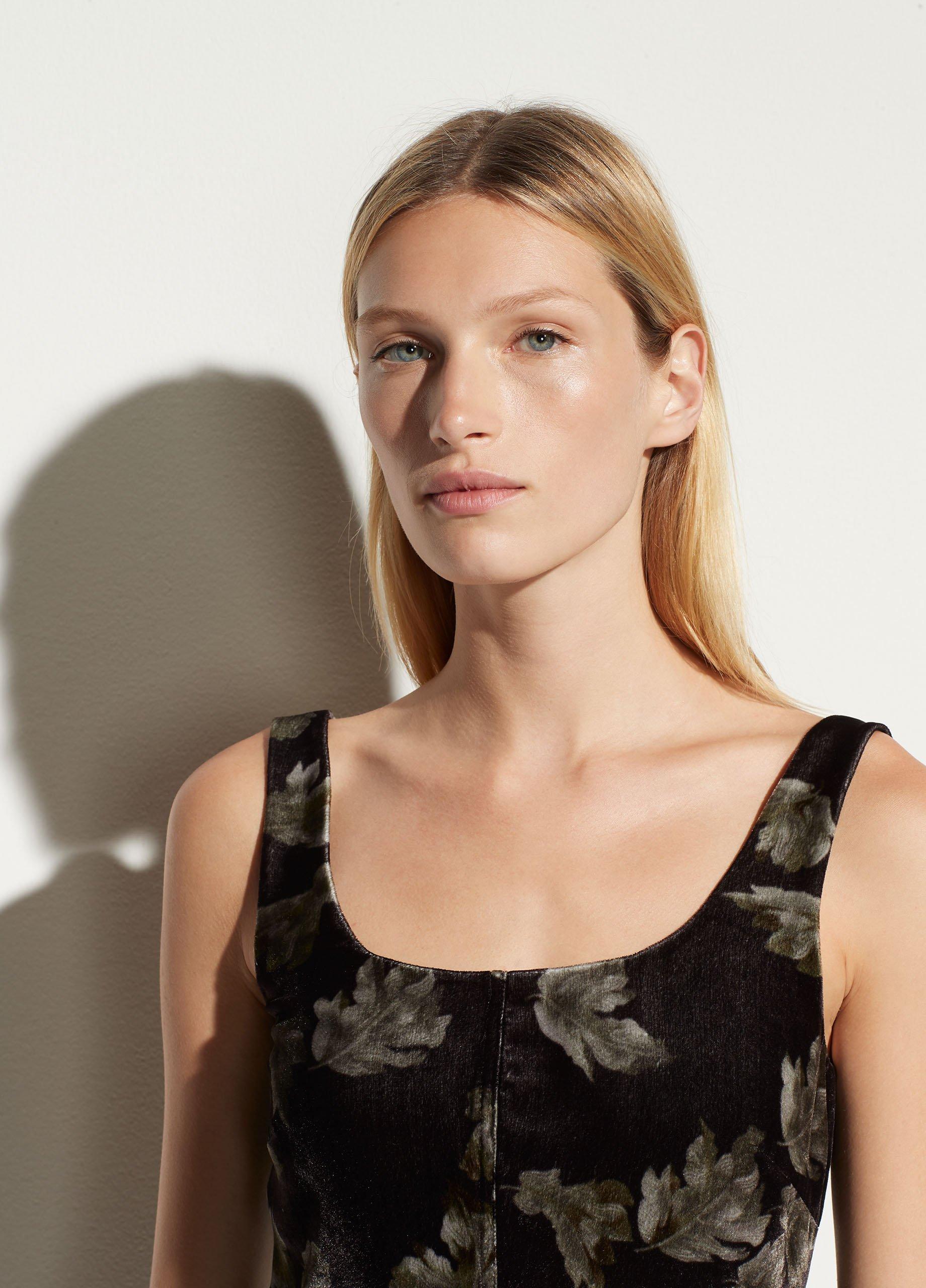 Fallen Leaf Square Neck Camisole image number 0