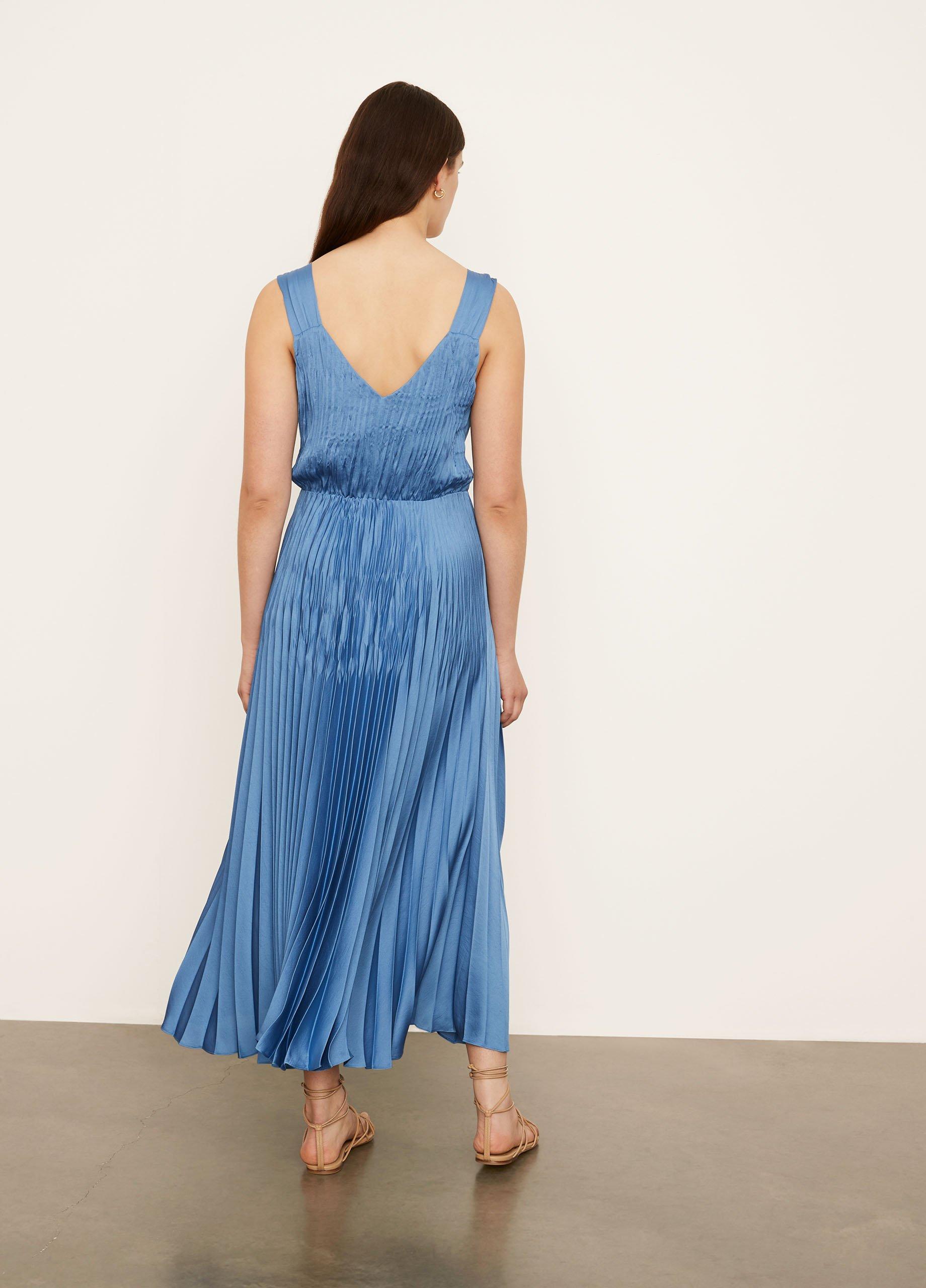 V-Neck Pleated Slip Dress image number 3