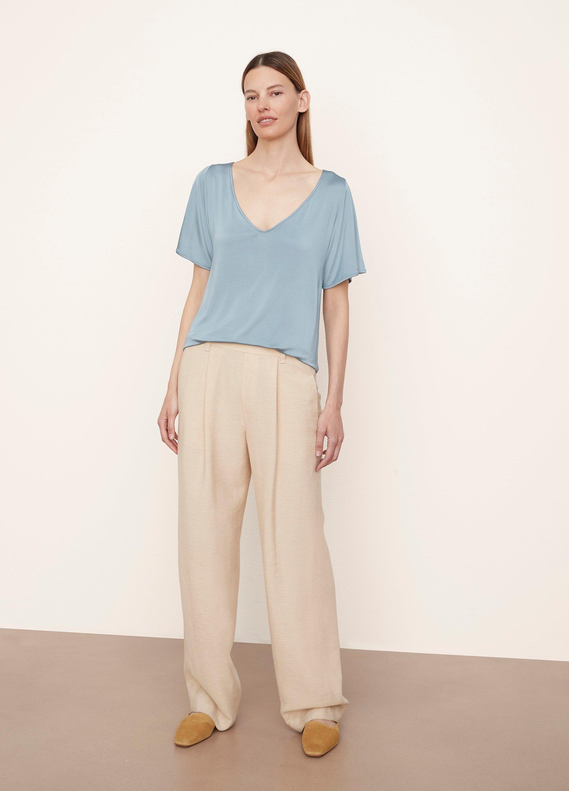 Flutter-Sleeve V-Neck Popover image number 0
