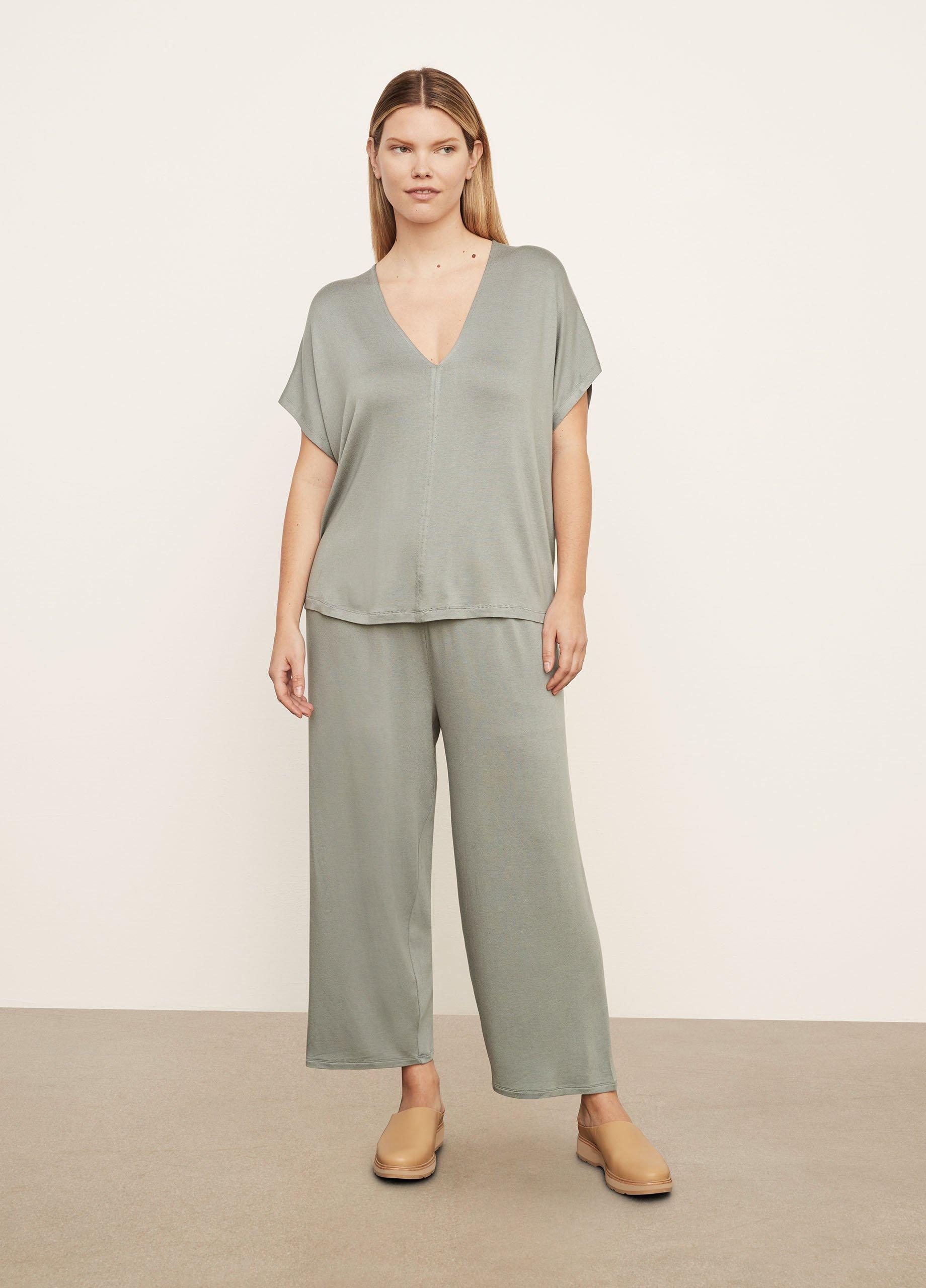 Double V-Neck Popover image number 0