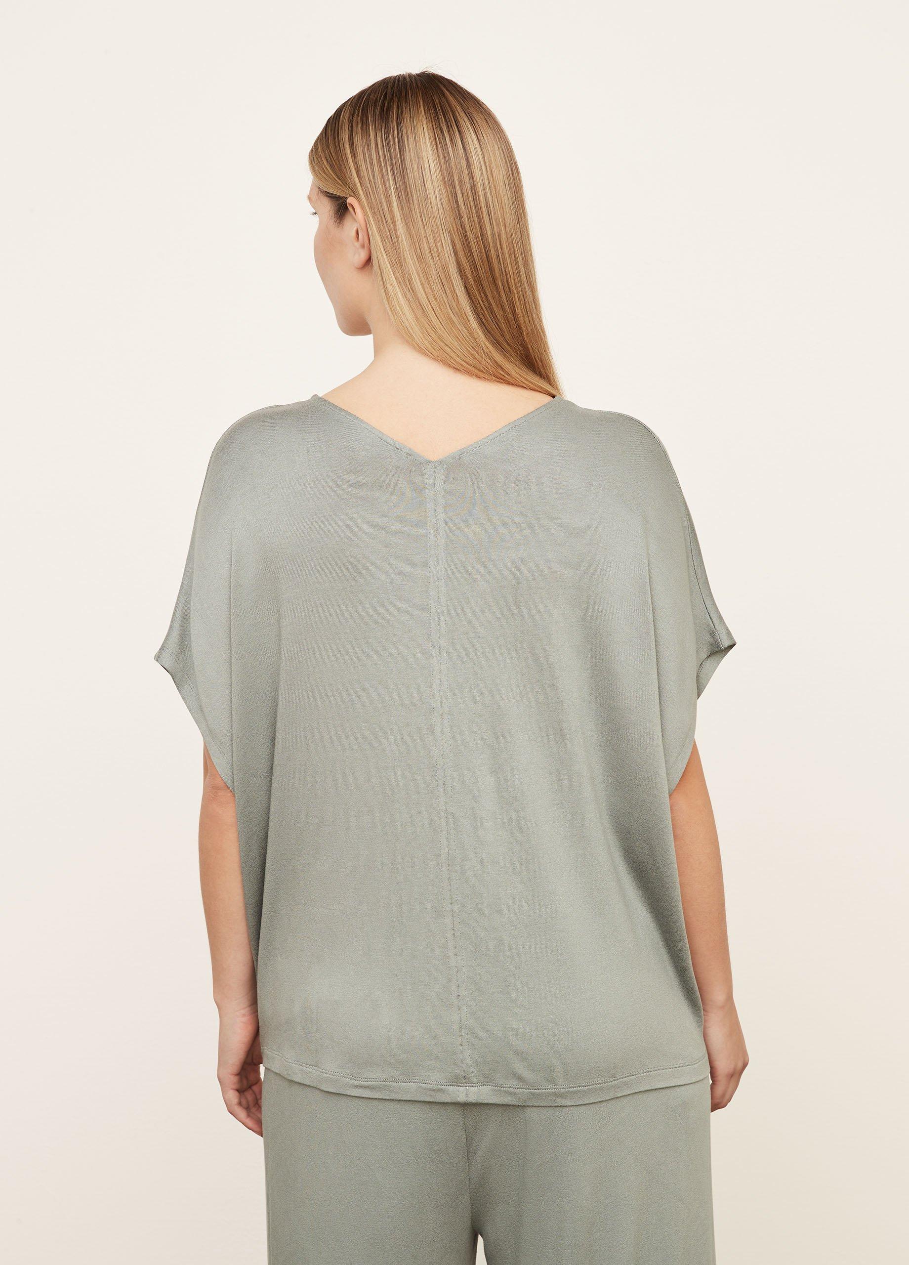 Double V-Neck Popover image number 3