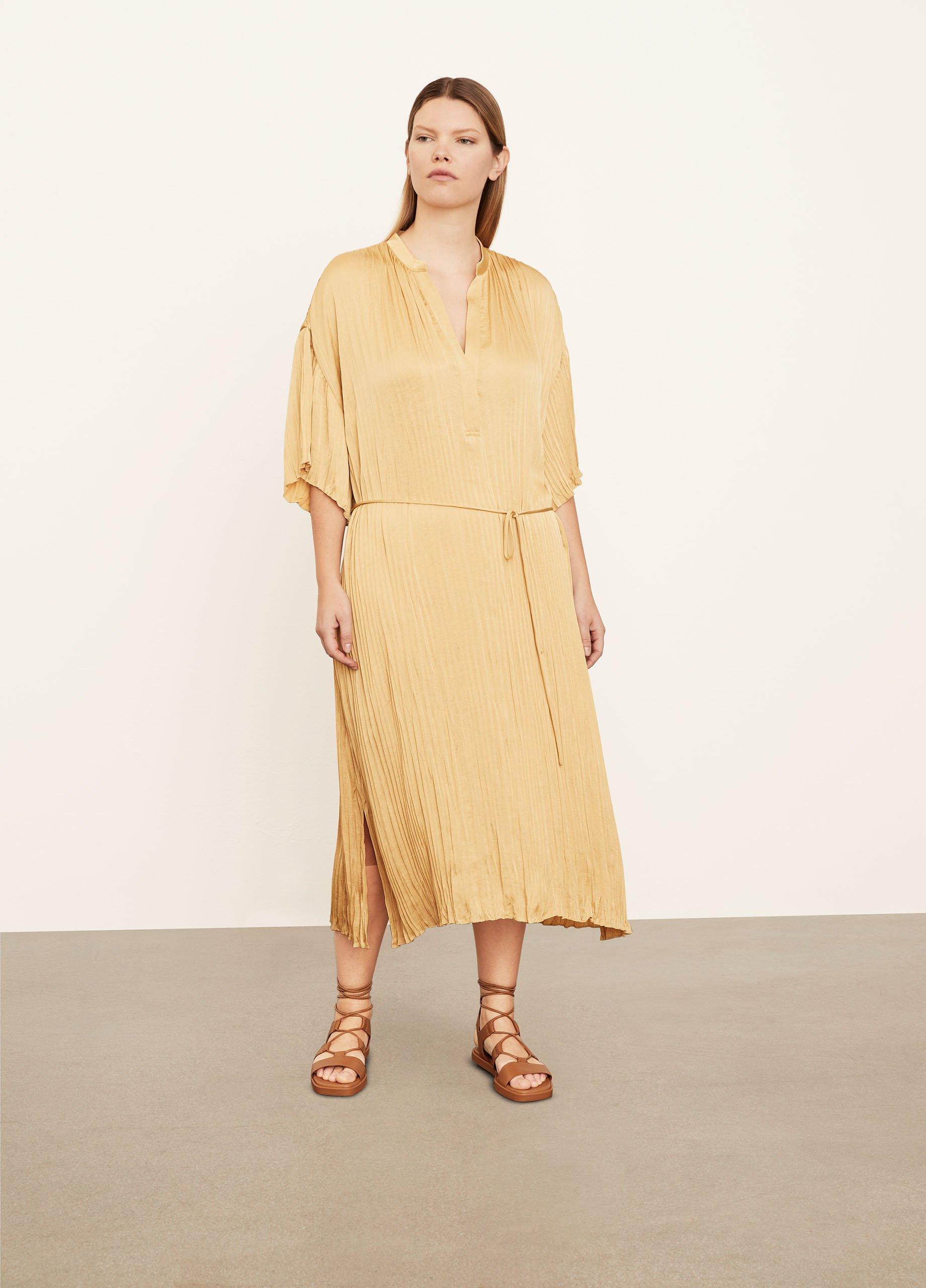 Short Sleeve Crushed Band Collar Dress image number 0