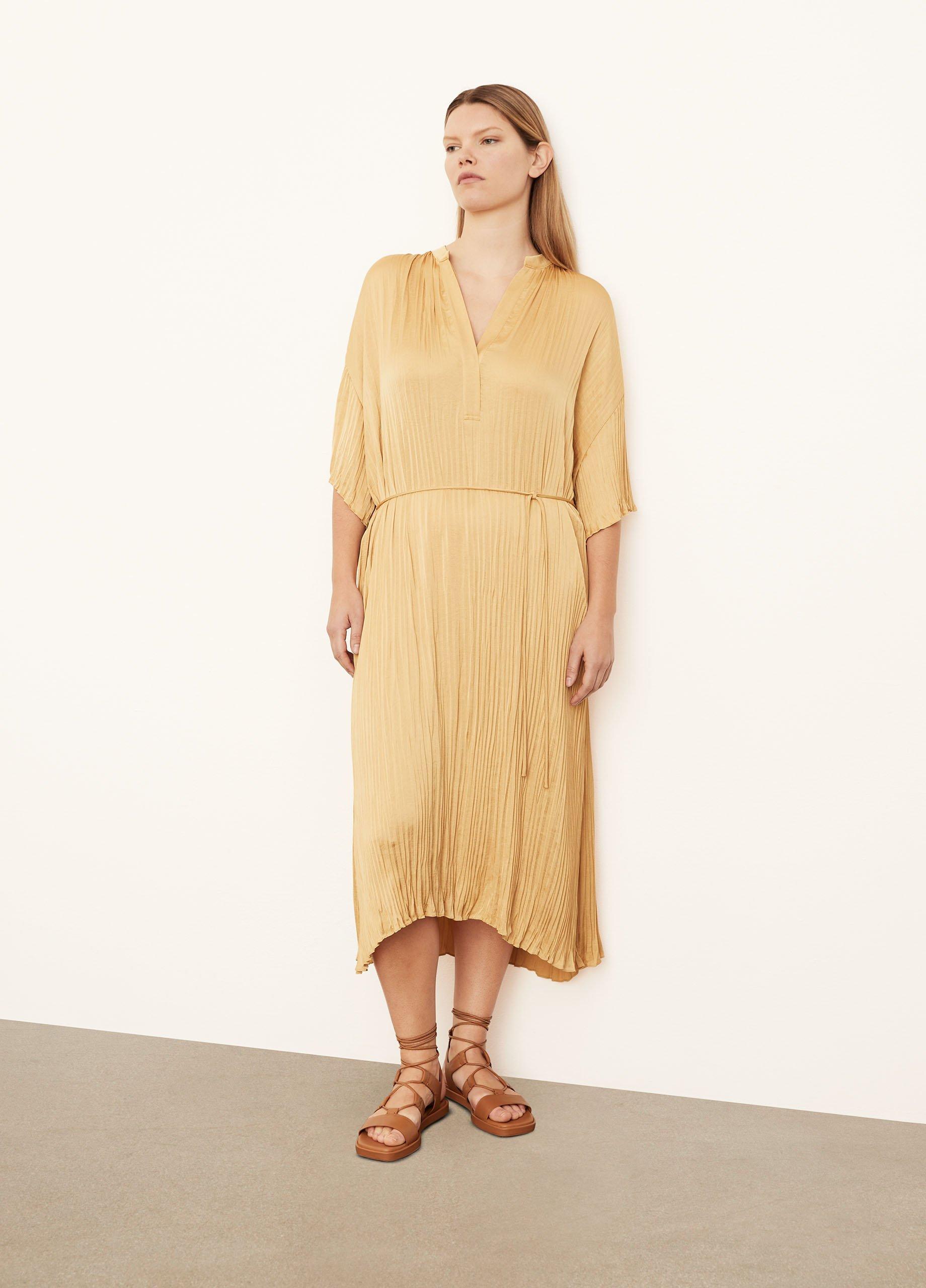 Short Sleeve Crushed Band Collar Dress image number 1