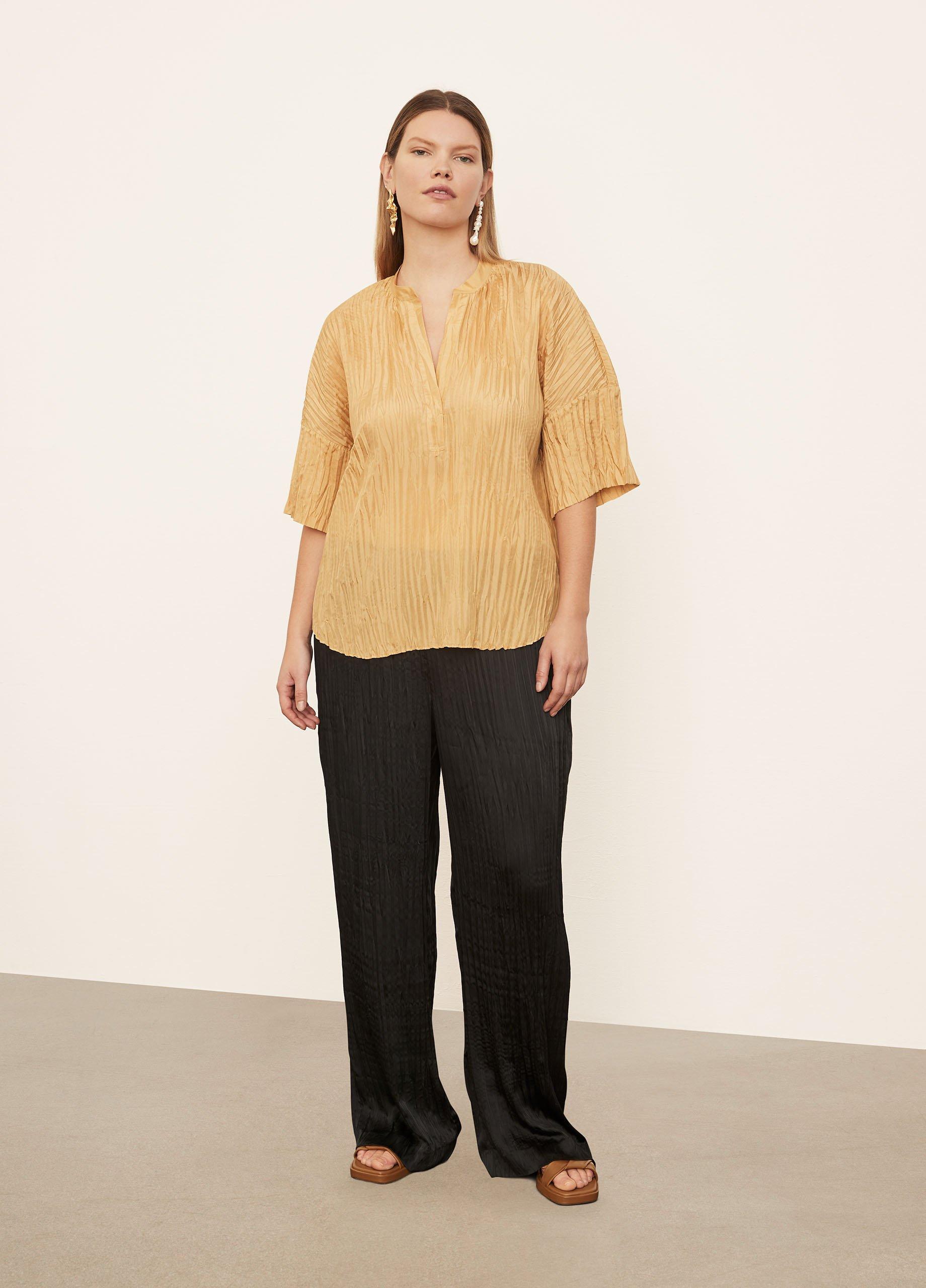 Short Sleeve Crushed Band Collar Blouse image number 0