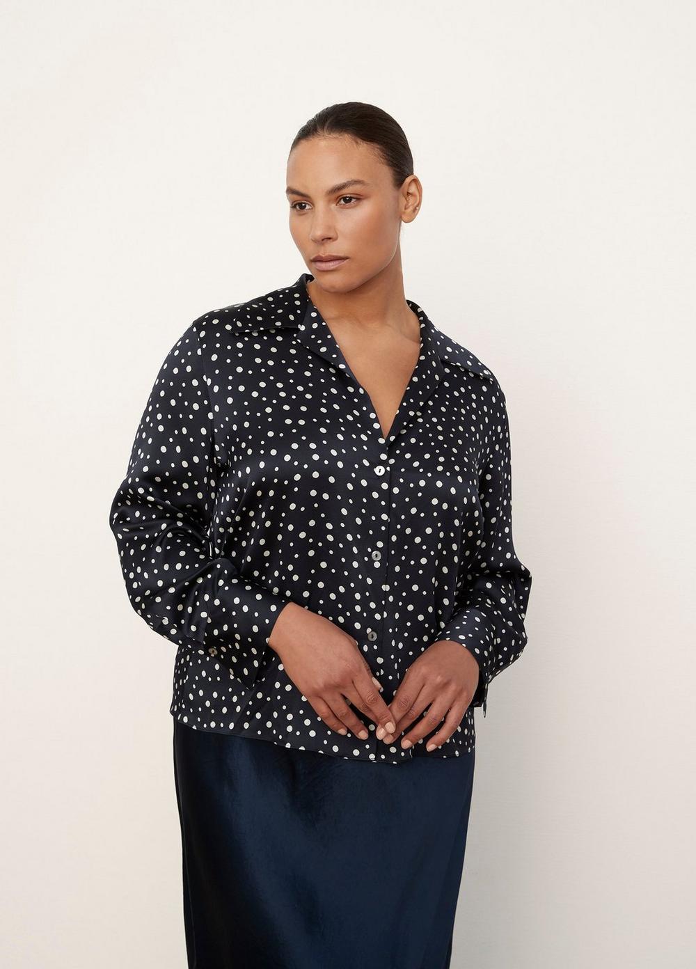 Silk Tossed Dot Fitted Collar Blouse