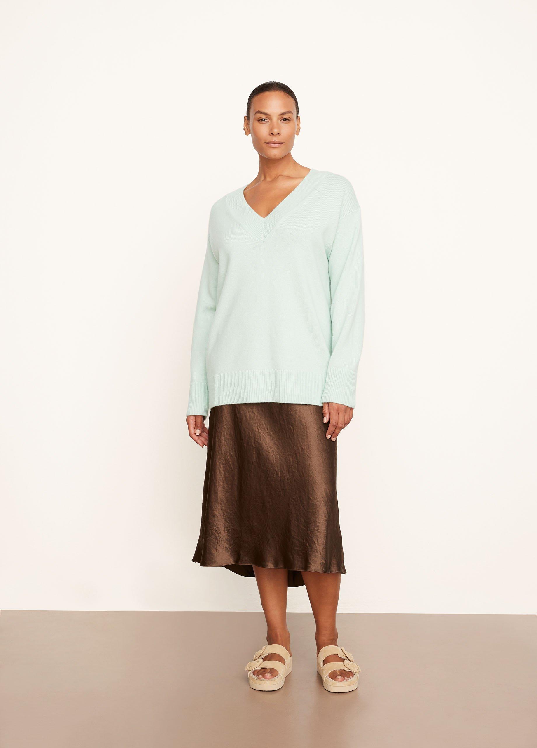 Wool and Cashmere Rib-Trim V-Neck Sweater image number 0