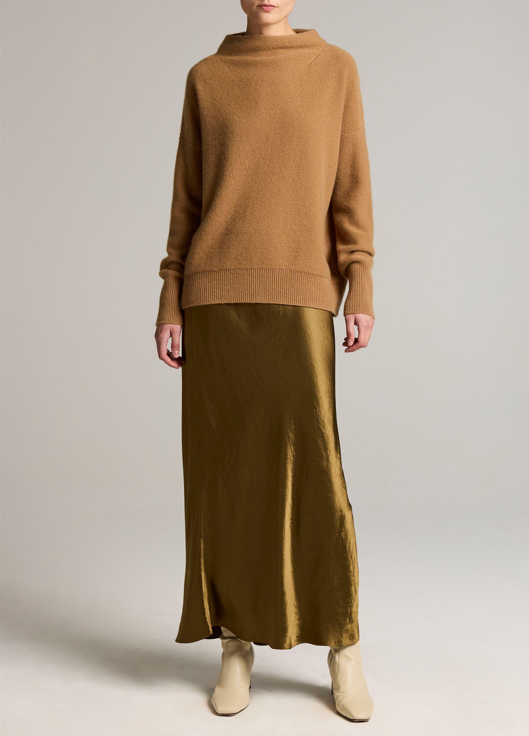 Plush Cashmere Funnel-Neck Sweater image number 3