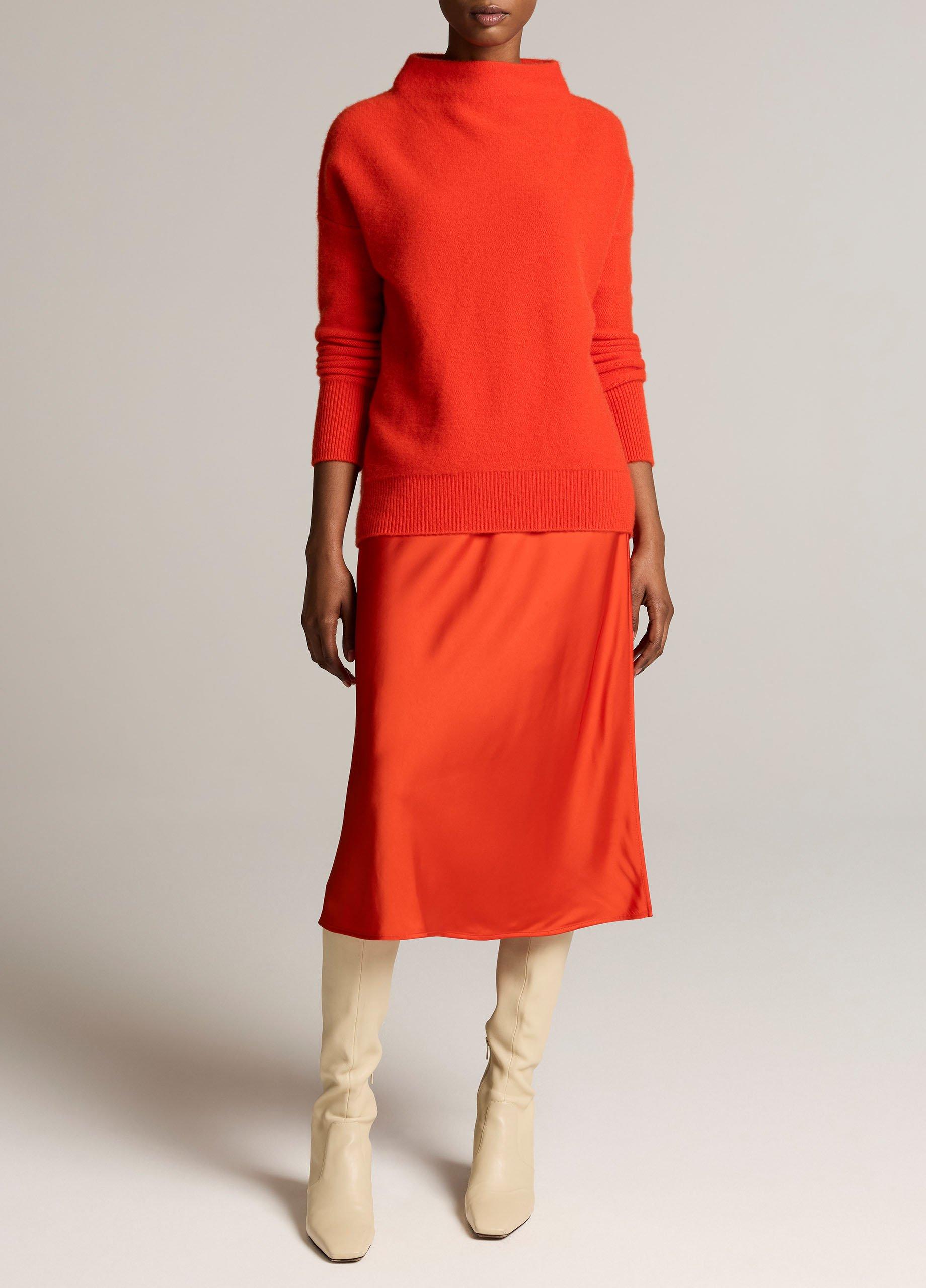 Plush Cashmere Funnel-Neck Sweater image number 3