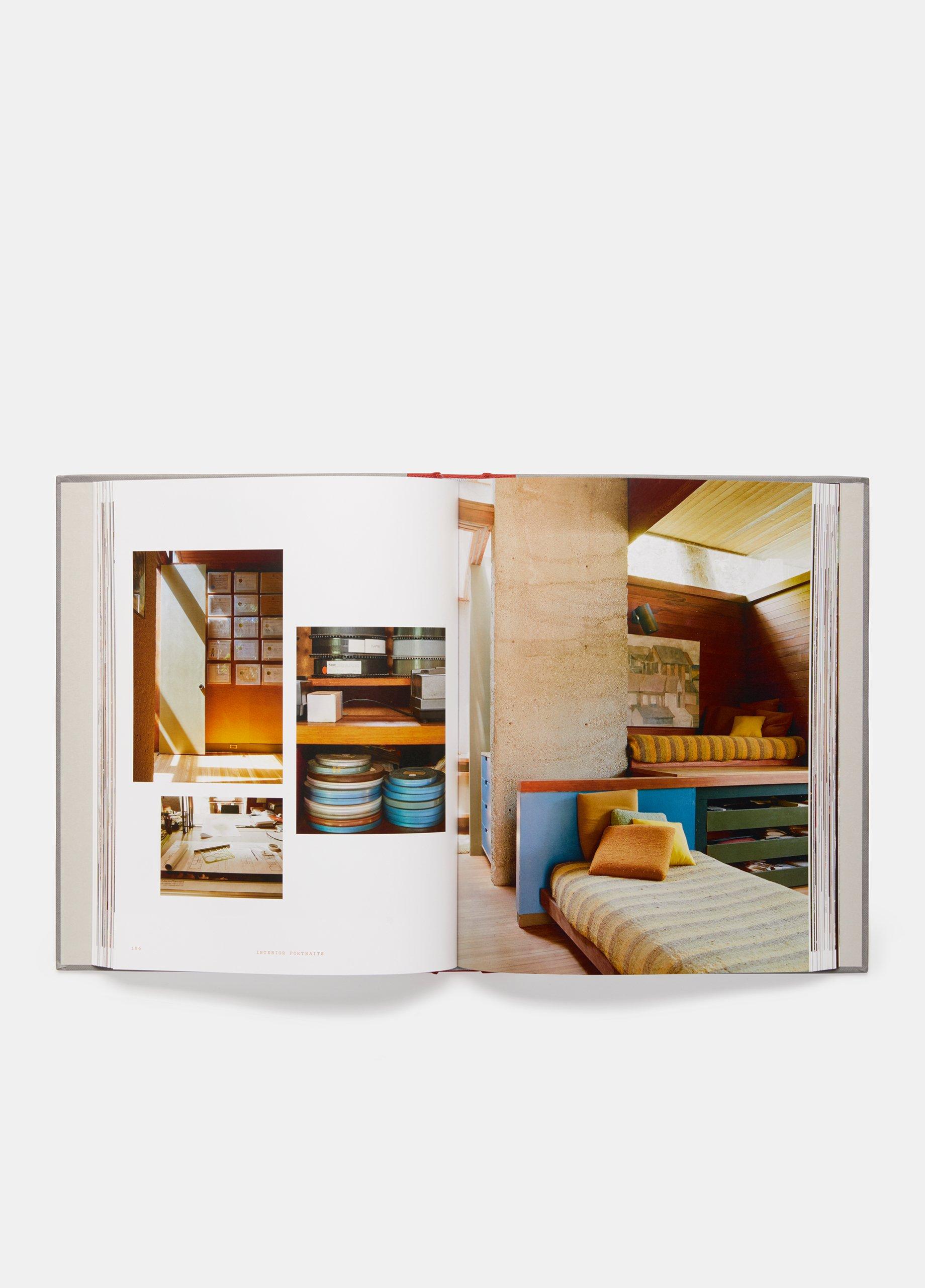 洋書 INTERIOR PORTRAITS Leslie Williamson Interior Portraits: At Home With Cultural Pioneers and