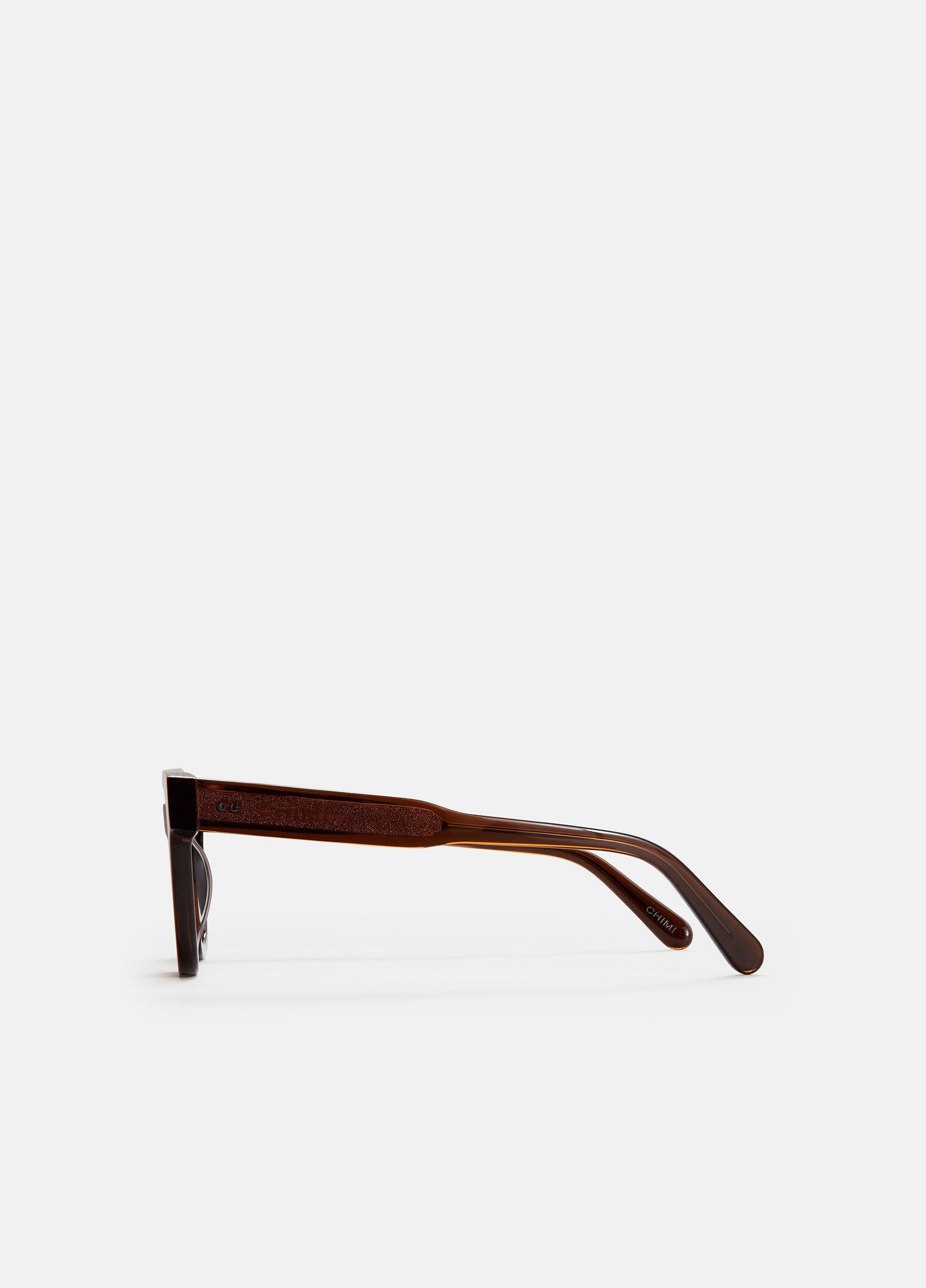 Chimi 04 Sunglasses in Sunglasses | Vince