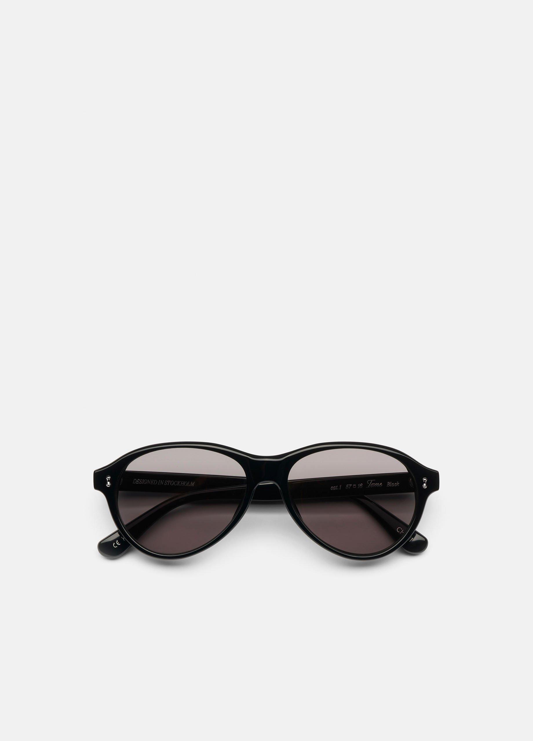 Chimi Tome Sunglasses in Sunglasses | Vince